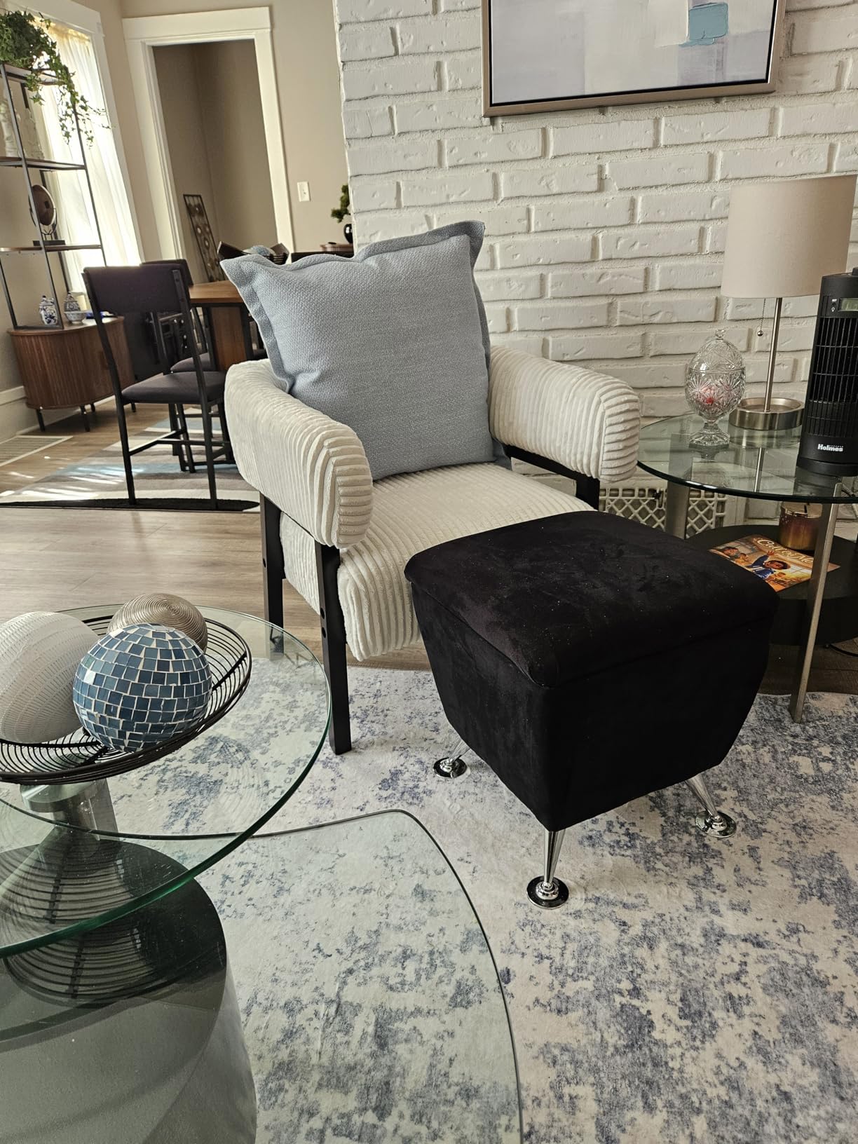 Yaheetech Accent Chair with Pocket Coiled Seat, Corduroy Living Room Barrel Chair Comfy Modern Sofa Armchair for Small Space Bedroom Reading, Beige customer photo 2