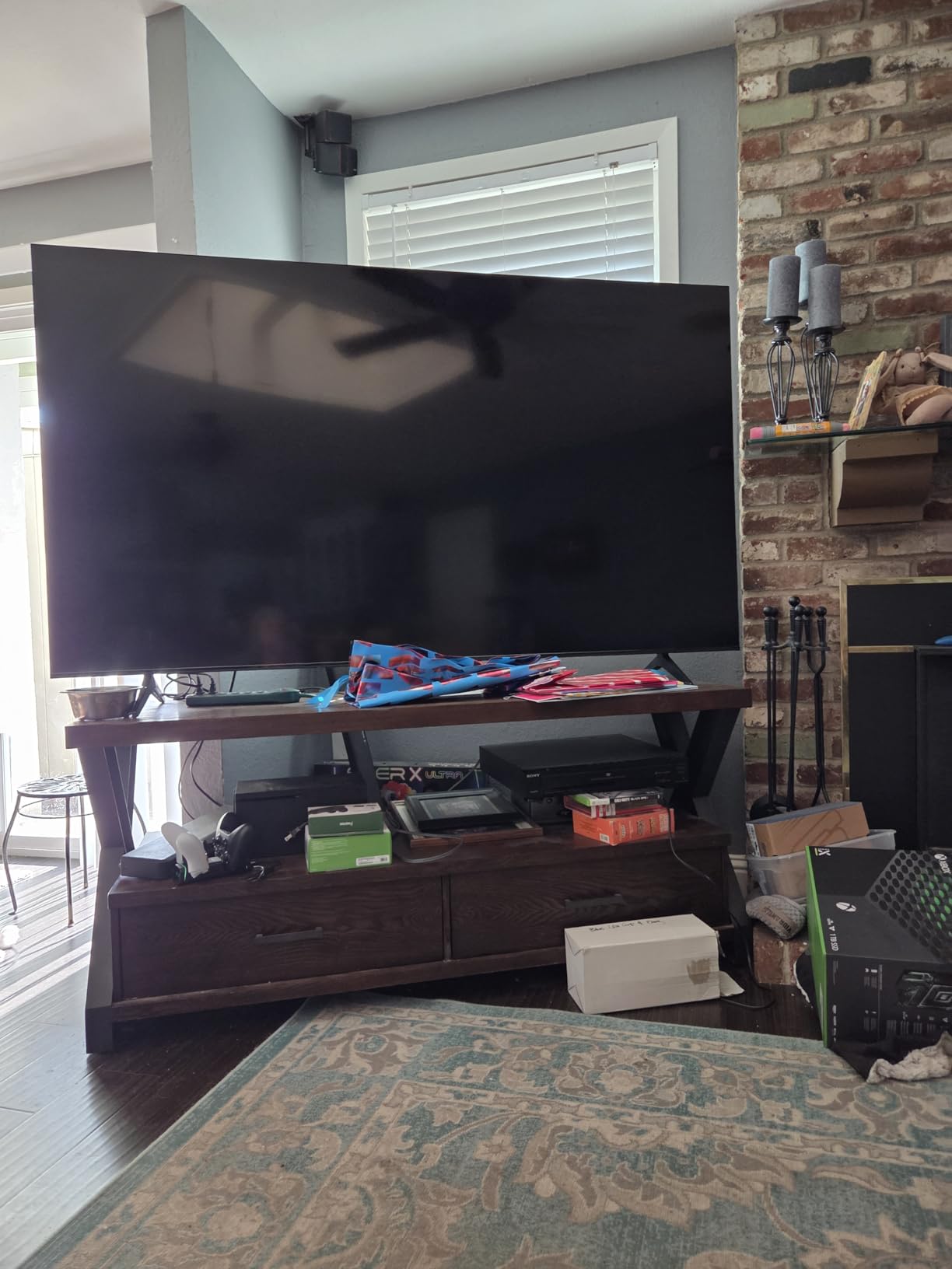 INSIGNIA 55-inch Class QF Series LED 4K UHD QLED Smart Fire TV with Alexa Voice Remote customer photo 1