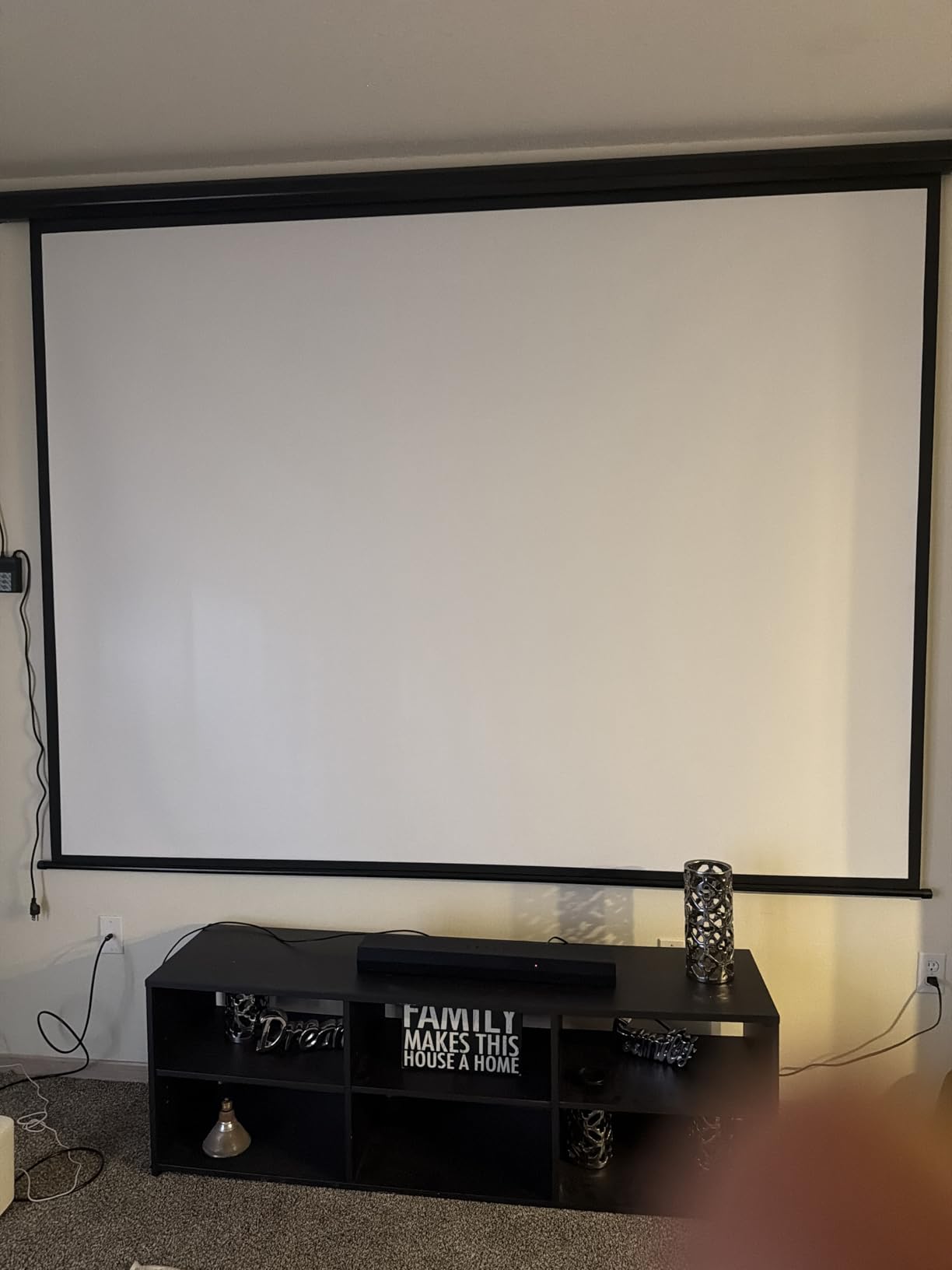 Aoxun 140 Inch Pull Down Projector Screen, HD 4K 16:9 Motorized Retractable Projector Screen for Indoor and Outdoor with Remote Control, Manual Projection Screen for Home Theater or Office, Black customer photo 2