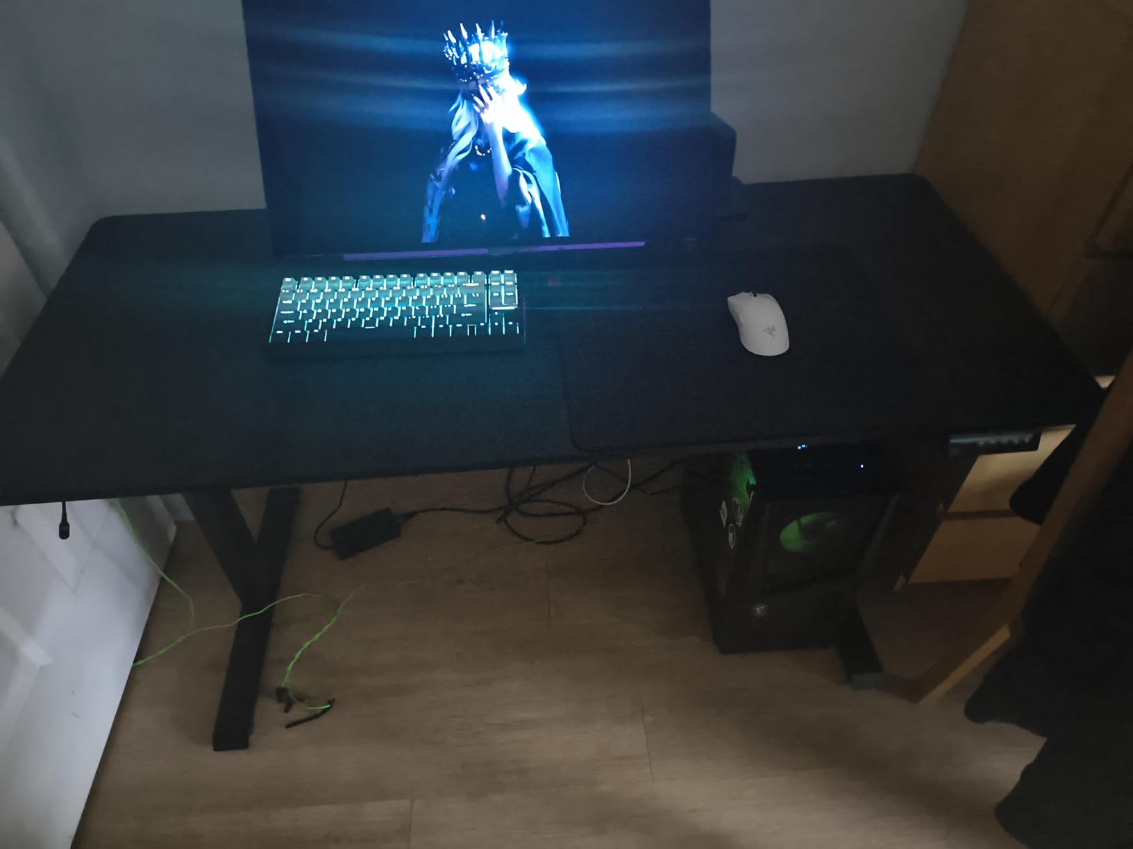 Veken 55 Inch Large Electric Standing Desk, Sit to Stand Up, Heights Adjustable, Work Home Office Computer Table for Study, Walking Pad, Writing, and Games, Wooden Desktop Desks, White customer photo 1