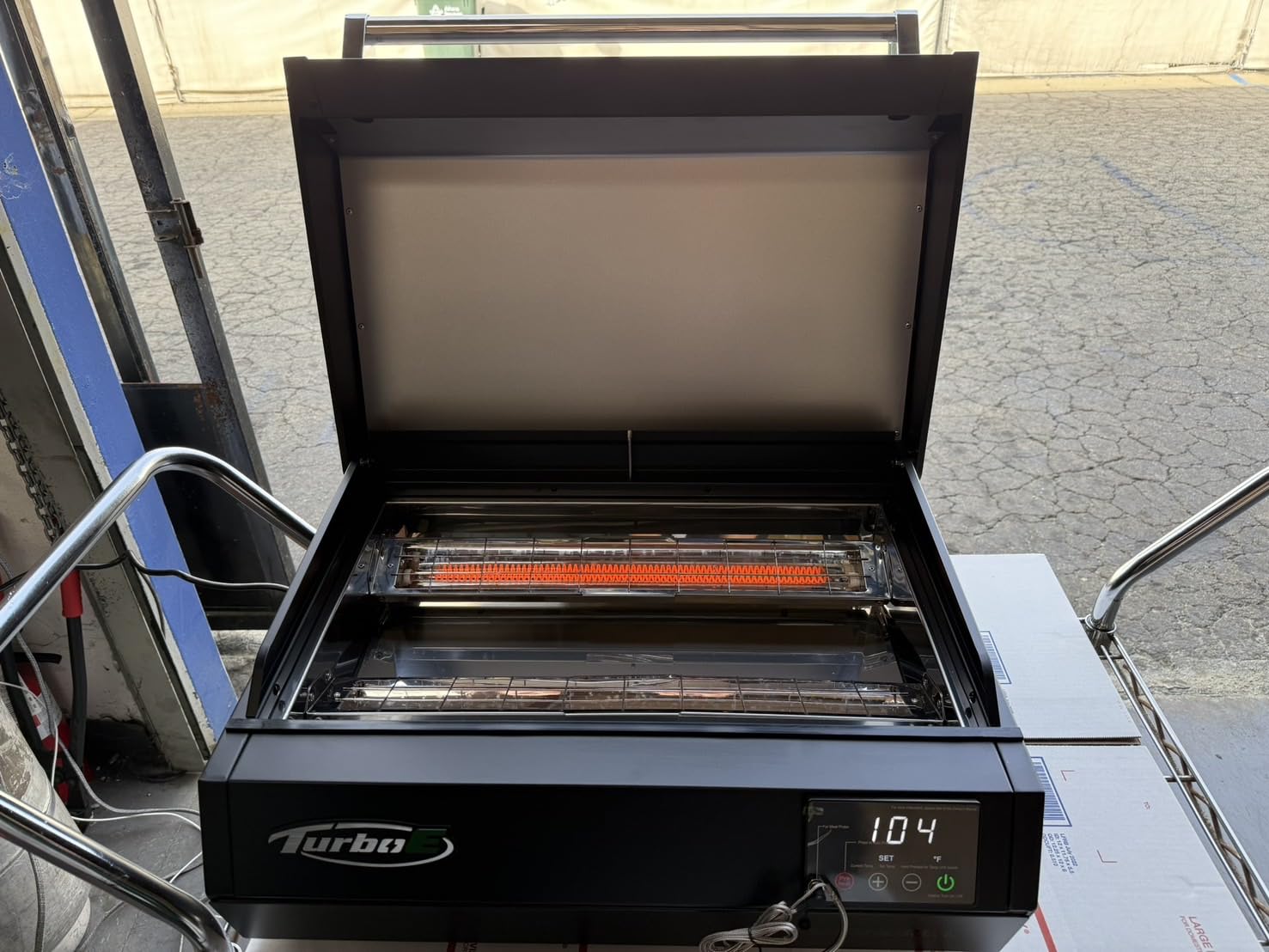 Turbo E Sport Compact Electric Grill, 1700W Infrared, Digital Display with Probe, Apartment Friendly customer photo 1