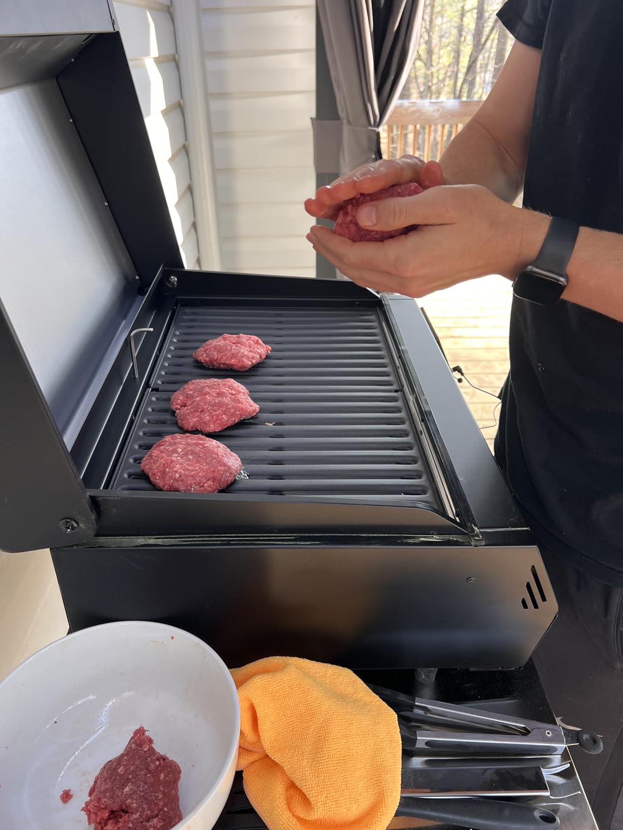 Turbo E Sport Compact Electric Grill, 1700W Infrared, Digital Display with Probe, Apartment Friendly customer photo 2