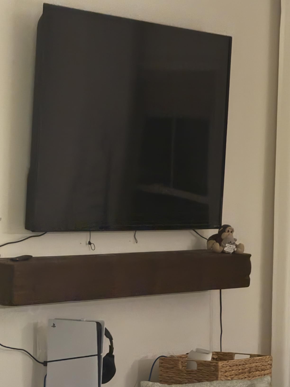 Samsung 75-Inch Class QLED Q7F Series Samsung Vision AI Smart TV (2025 Model, 75Q7F) Quantum HDR, Object Tracking Sound Lite, Q4 AI Gen1 Processor, 4K upscaling, Gaming Hub, Alexa Built-in customer photo 2