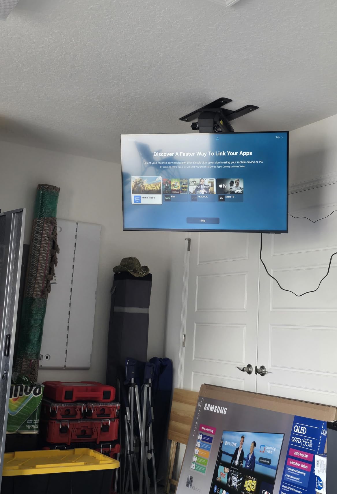 VIVO Electric Flip Down and Swivel Ceiling TV Mount for 37 to 70 inch Screens, Large Motorized Flat Ceiling VESA Mount, Holds up to 99 lbs, App and Voice Control, Black, MOUNT-E-FD75C-S customer photo 2