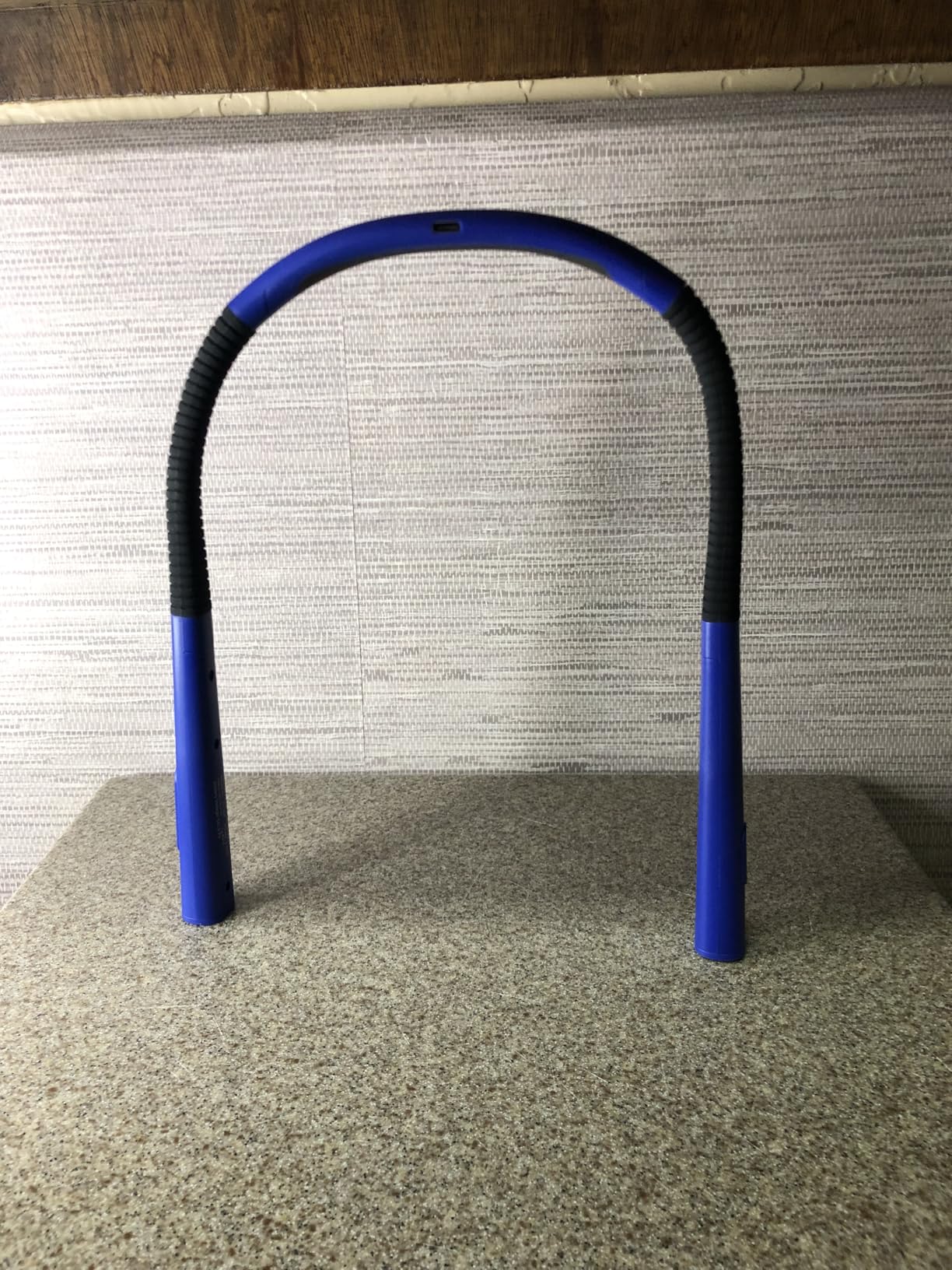 Gritin Book Light, Eye Caring 4-Color & 5-Brightness Neck Light Reading Light- Stepless Dimming, 30-min Timer, 80+ Hrs Runtime, Bendable Round Neck Design, Lightweight for Reading, Knitting, Repairing customer photo 2