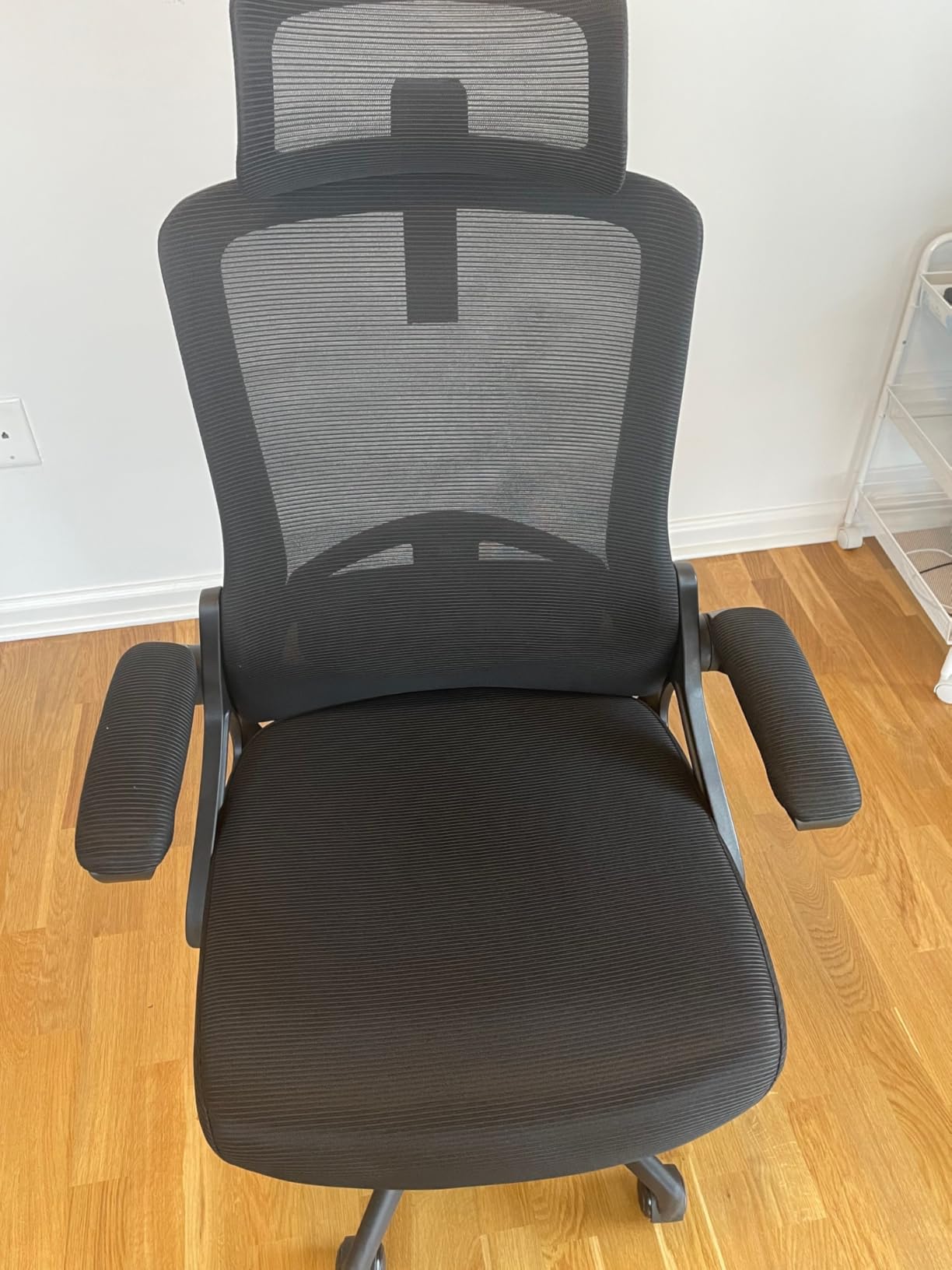 Fizzin Ergonomic Office Chair, 400 LBS Computer Chairs with Adjustable Lumbar Support, Breathable Mesh Desk Chair Ergonomic with Thickened Cushion, Comfy Home Office Desk Chair (Black) customer photo 2