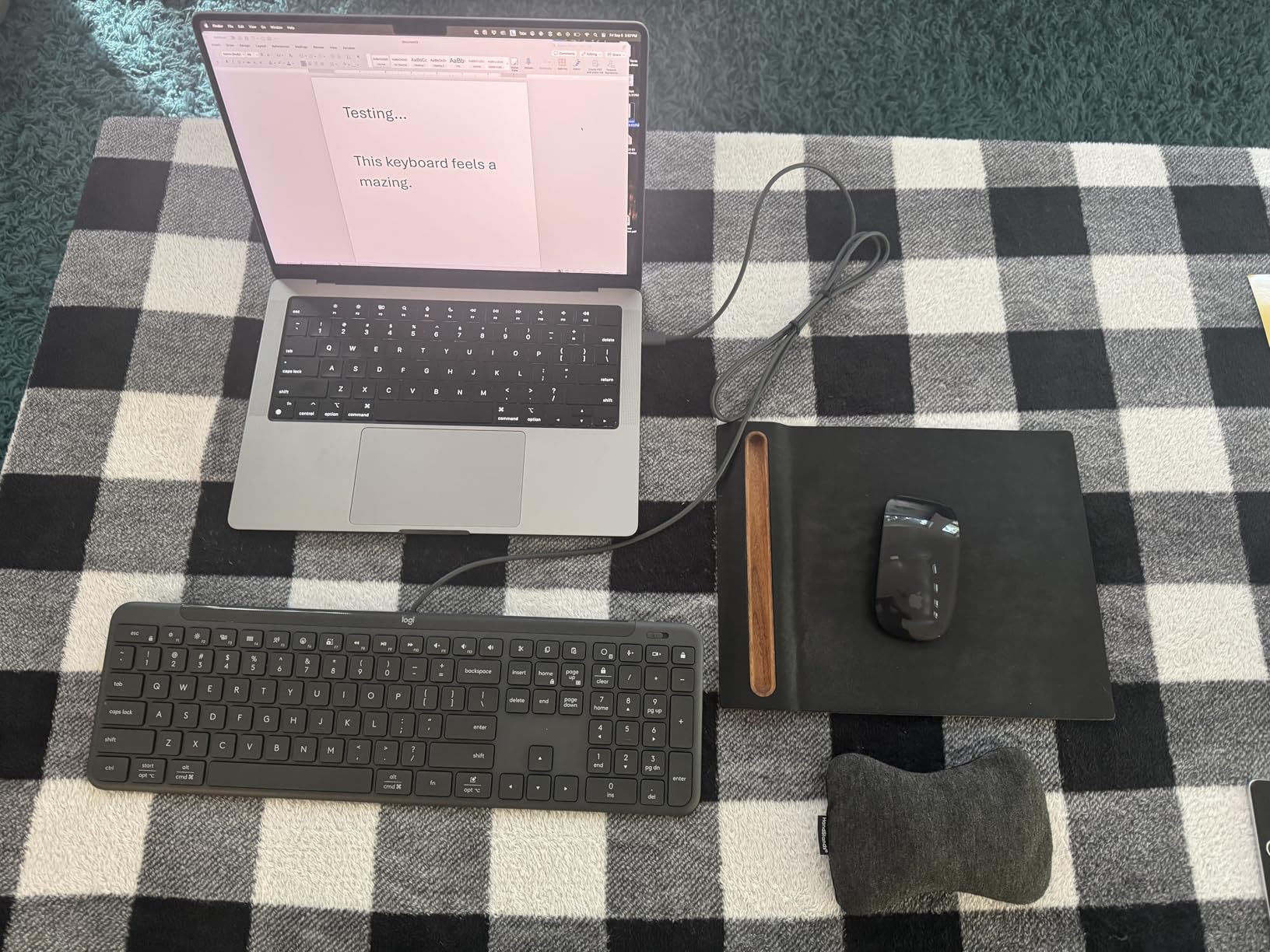 Logitech Signature Slim Wired K620 for Business, Full-Size Keyboard, USB-C Plug-and-Play, Laptop-Style, Scissor Keys, Windows/Mac/Chrome/PC/laptops - Graphite customer photo 1