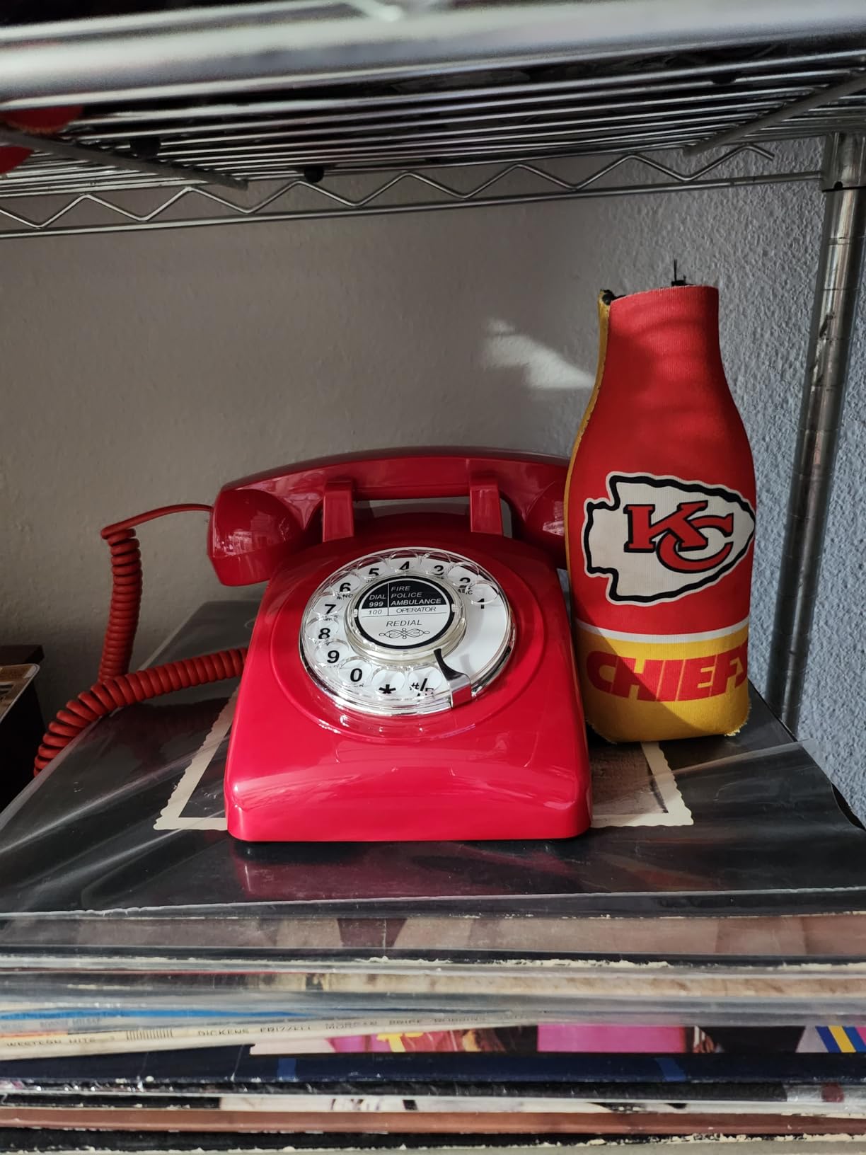 Red Retro Rotary Phone Mechanical Bell, Updated Antique 1960s Telephone(Removable Cord), Old Fashioned Rotary Dial Telephone (Ringer High/Off), Retro Photo Shoot Prop, Vintage Landline Phone for Home customer photo 1