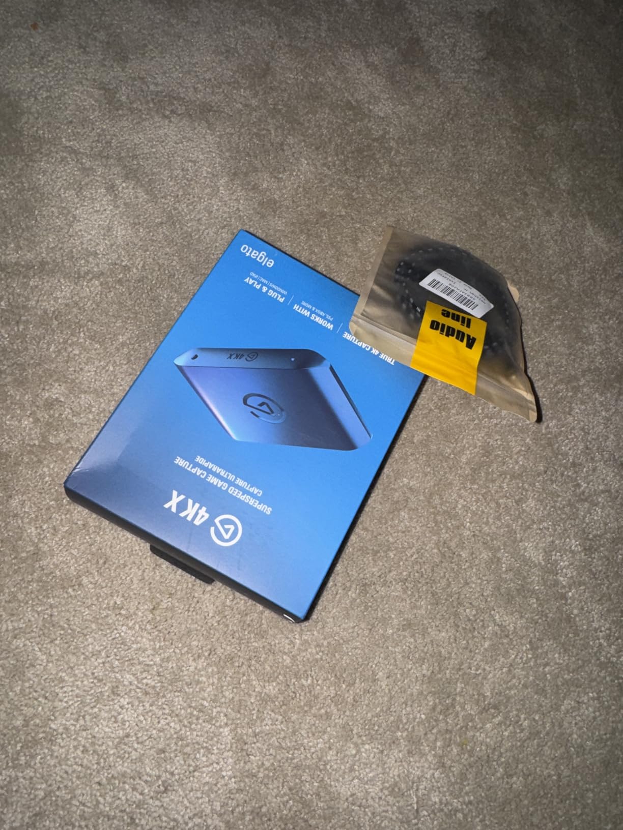 Elgato 4K S - External Capture Card for PS5, Xbox Series X/S, Switch 2, PC, Mac, iPad | 4K60, 1440p120, or 1080p240 Passthrough and Capture, HDR10, VRR, USB-C, Near-Zero Latency customer photo 1