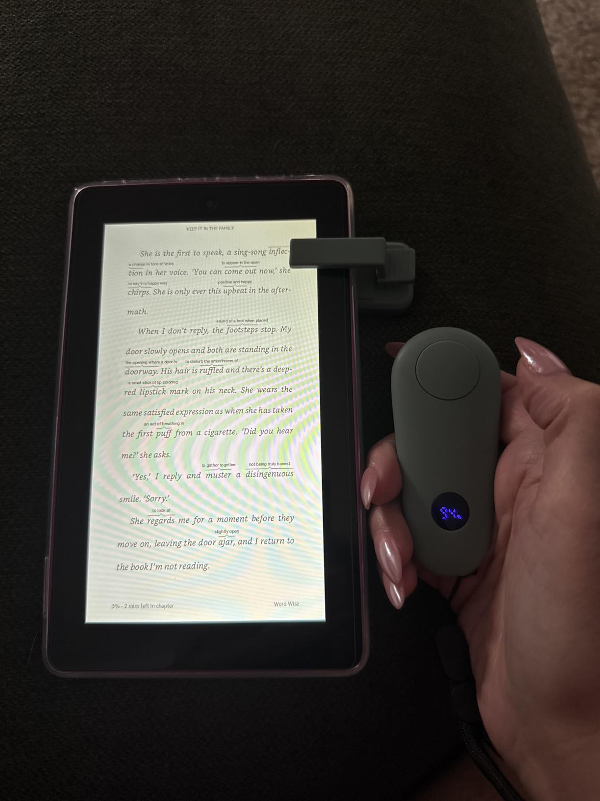 RF Remote Control Page Turner for Kindle Paperwhite Scribe Accessories, Page Turner Clicker for iPad Tablets Reading Novels Taking, Phone Camera Video Record Triggers Remote, Green customer photo 2