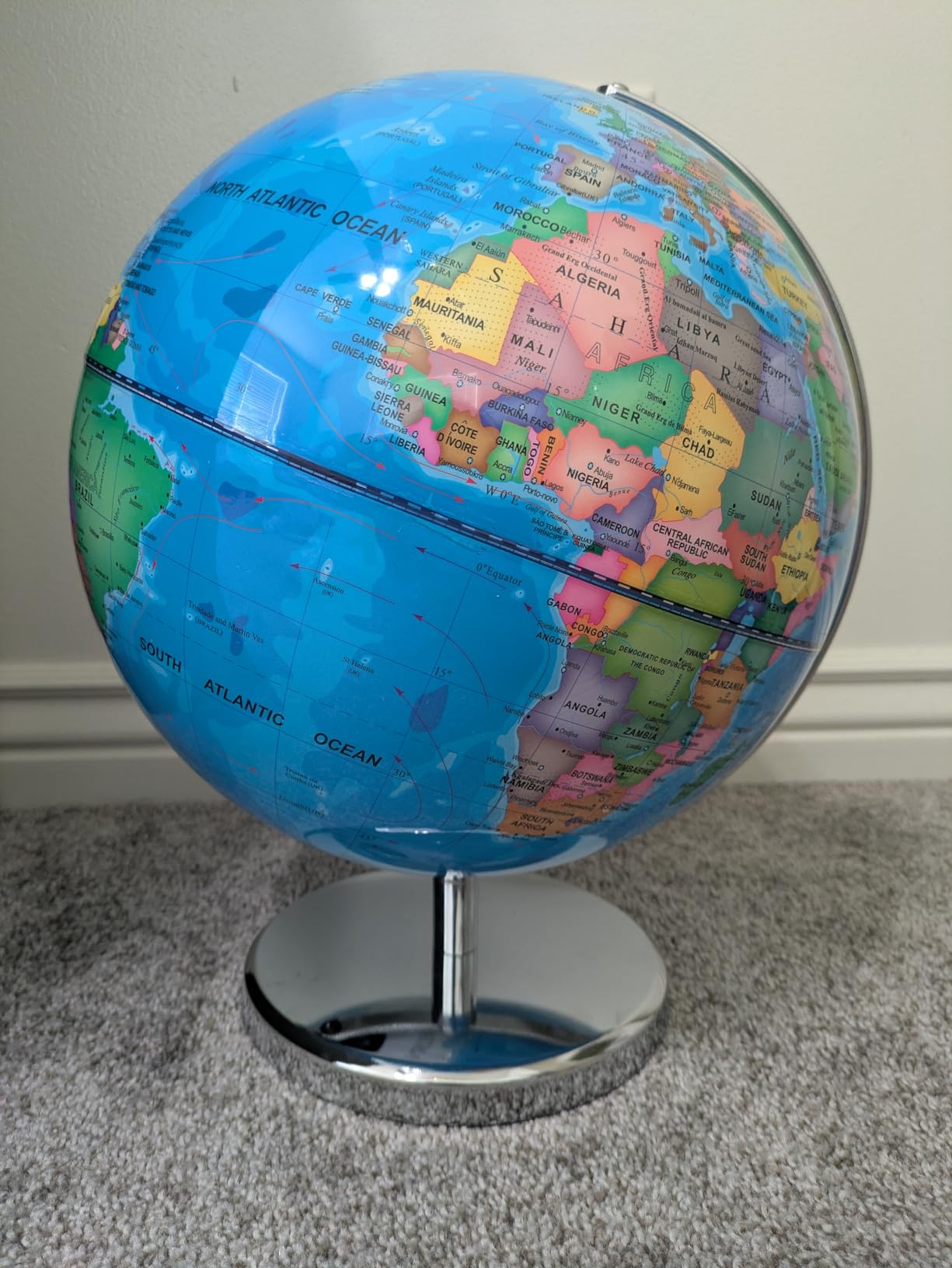 13 Inch Large World Globe for Adult, Educational Globe for Children, Colorful HD World Map Details for Kids Learning, Illuminated Globes Lamp for Kids Gift and Bedroom Office Decor customer photo 2