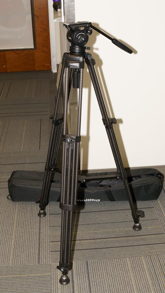 SMALLRIG 73''/185cm Carbon Fiber Heavy Duty Video Tripod, Max Load 10kg (22lbs), Fluid Head with +85° to -78 Tilt Range, Compact Camera Tripod customer photo 1