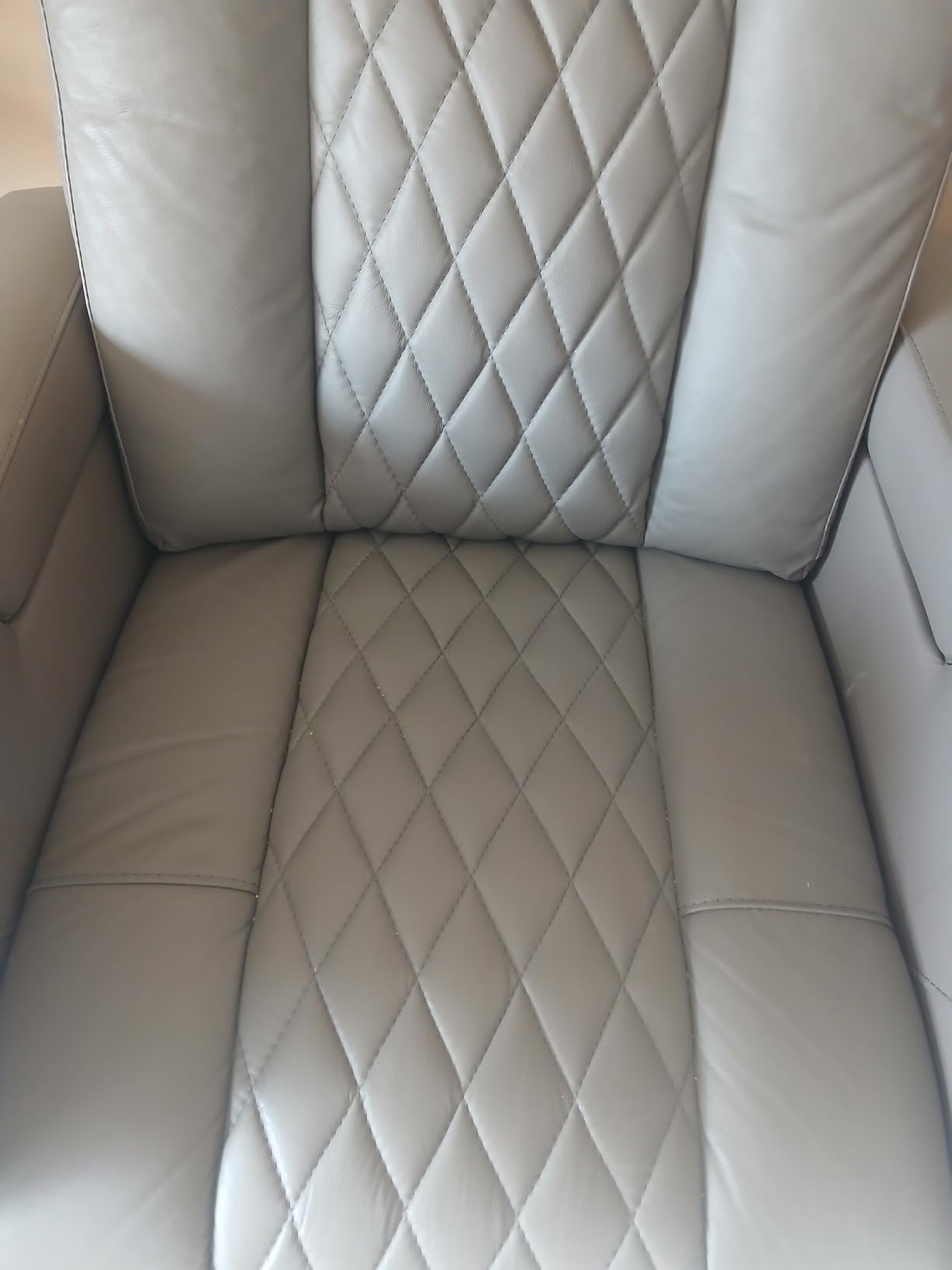PBRO Home Theater Seating Top Grain Leather Recliner Chair, Movie Theater Chair Sofa with Power Reclining & Headrest USB Charger Ports Ambient Lighting customer photo 1