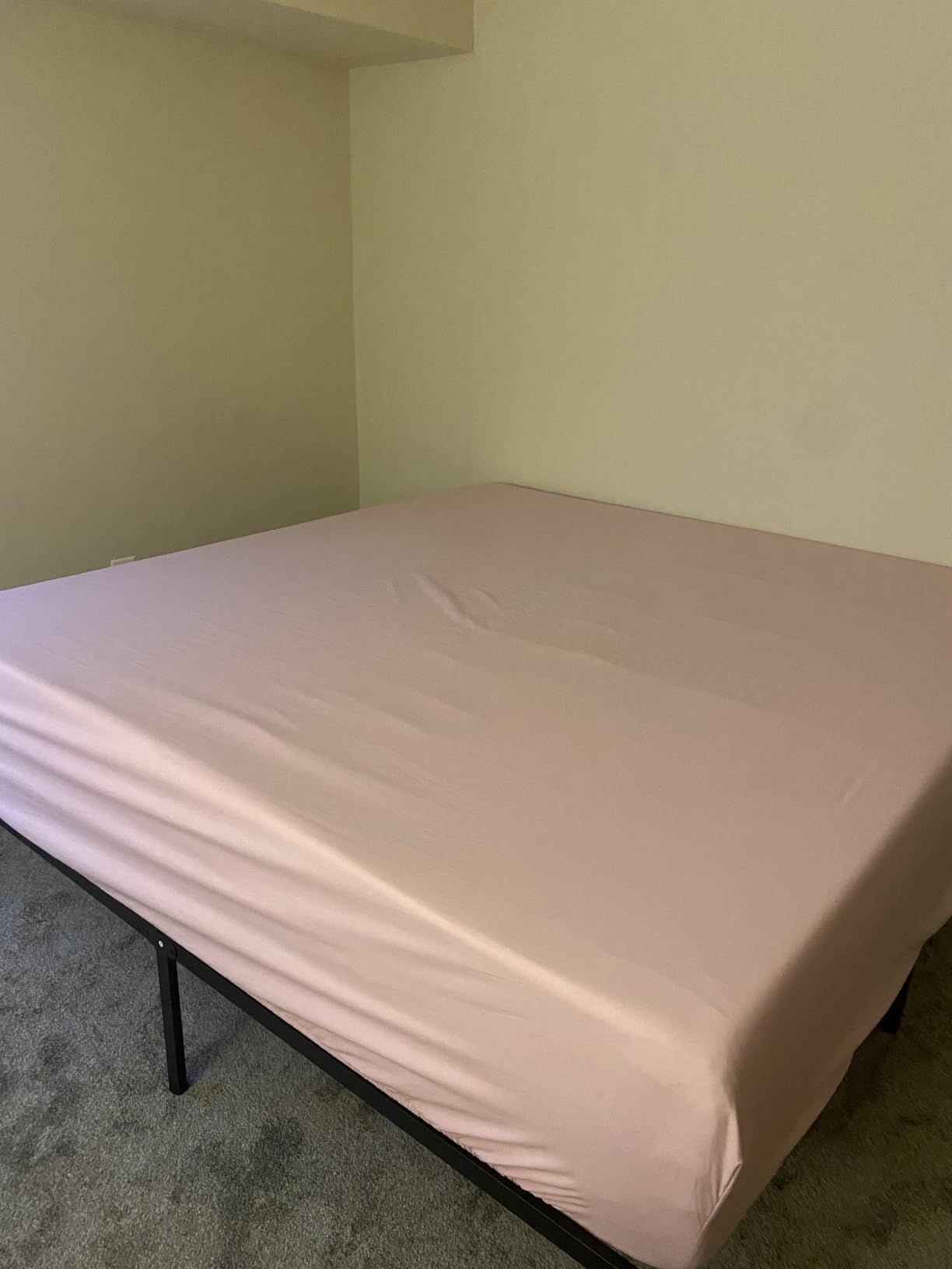 Novilla Queen Mattress, 10 Inch Queen Size Memory Foam Mattress in a Box, Gel Memory Foam Mattress for Comfort Sleep & Cooling Night Sleep, CertiPUR-US Certified customer photo 2