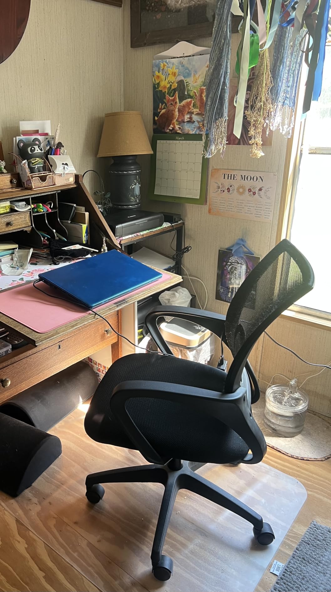 BestOffice | Ergonomic Office Chair | Mid-Back Swivel Desk Chair | Breathable Backrest & Lumbar Support | Adjustable Height | Sponge Seat | Rolling Wheels | Dark Black | for Adults & Women customer photo 2