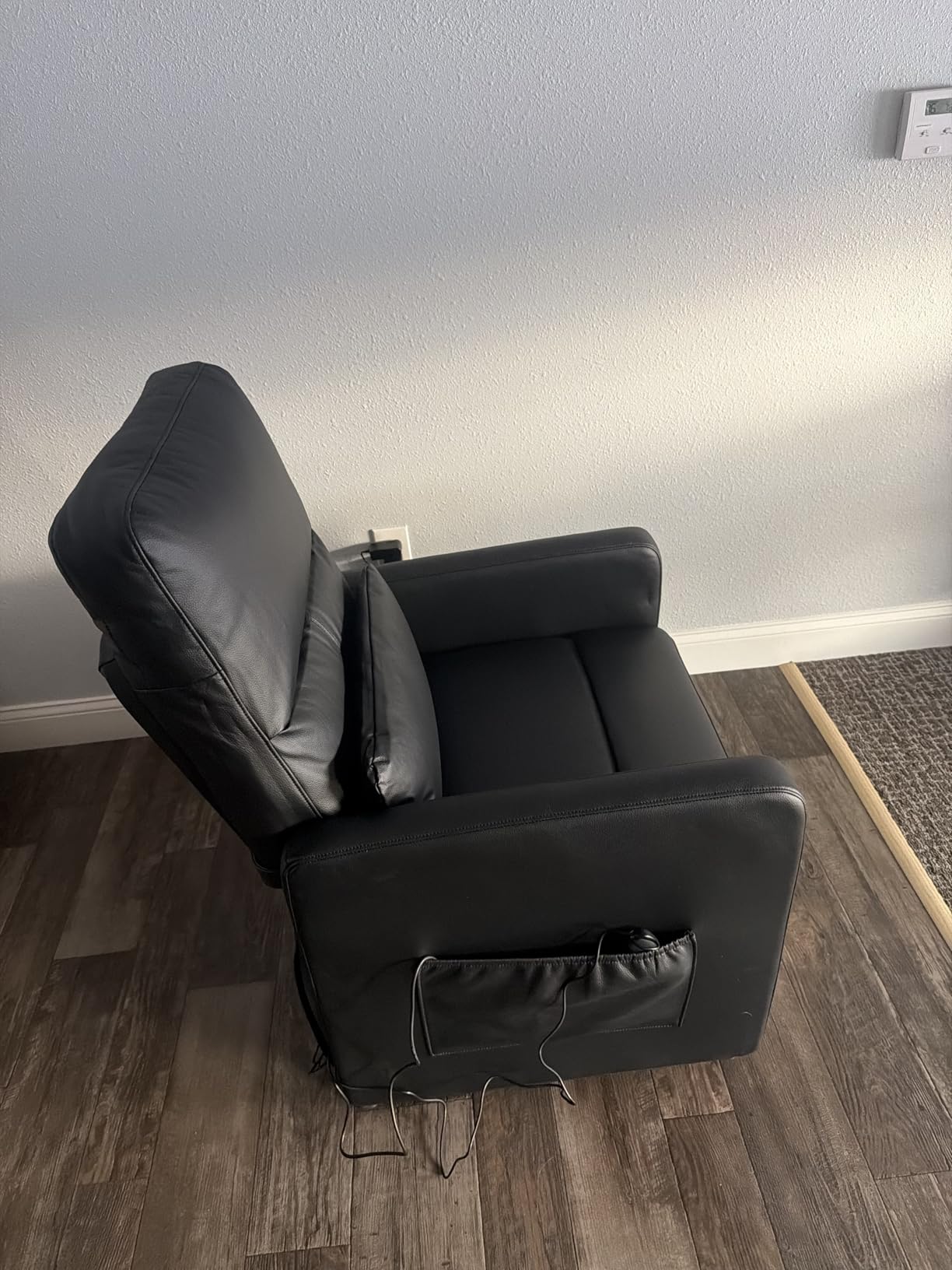 GarveeHome Power Recliner Chair with Massage and Heat, Adjustable Electric Recliner Ergonomic Overstuffed PU Leather Single Sofa, 2 Side Pockets and USB Port, Home Theater Seating for Living Room customer photo 1