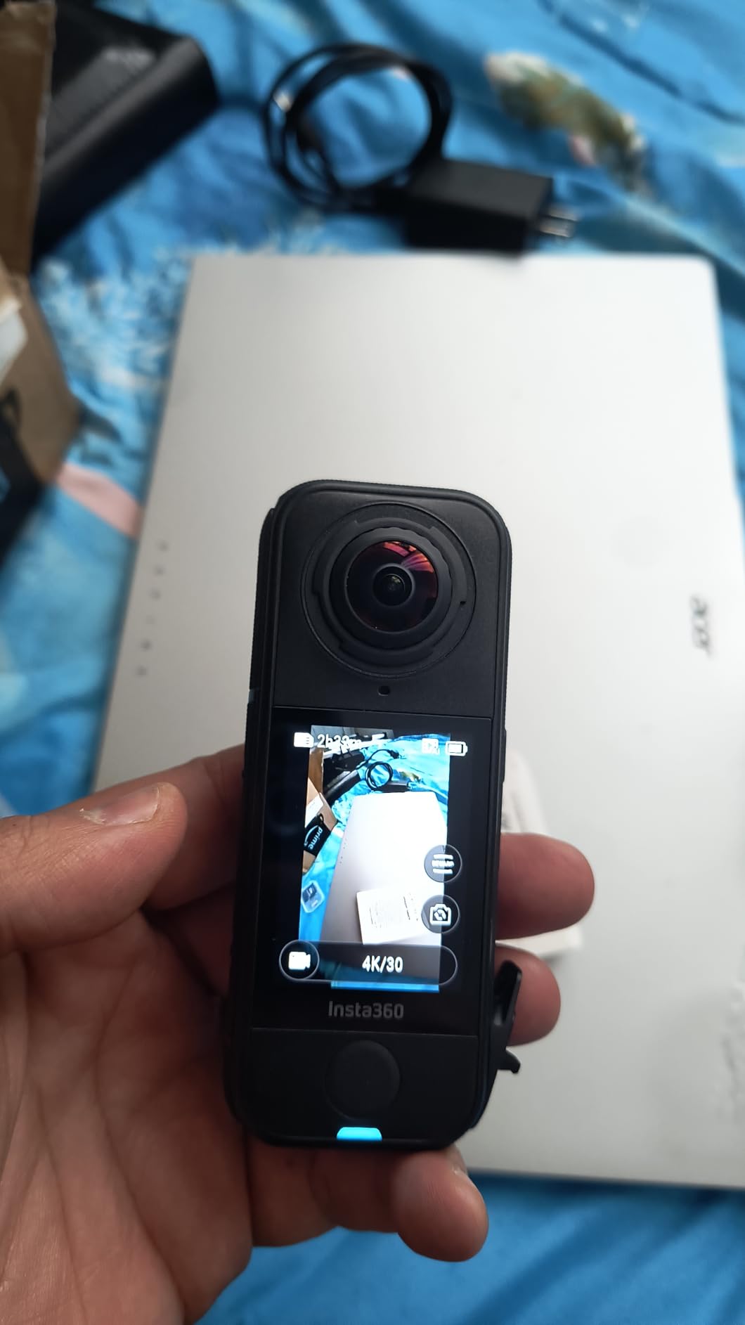 Insta360 X4 Air - Lightweight 165g 8K 360 Camera, Invisible Selfie Stick Effect, Replaceable Lenses, FlowState Stabilization, AI-Powered App customer photo 1