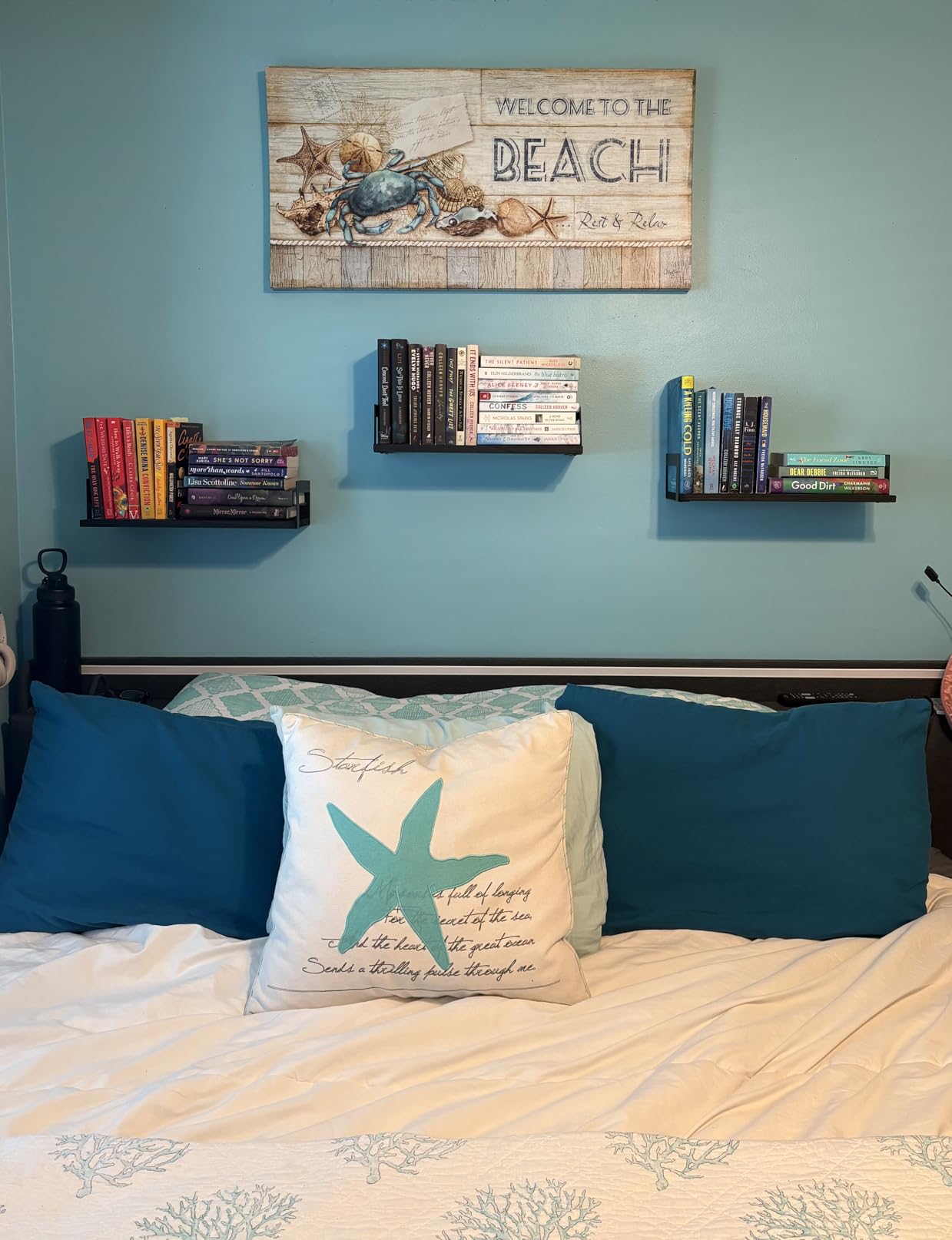 Harwaya Wall Mounted Bookshelf, Floating Bookshelves for Bedroom, 17 Inches Long Wall Mount Book Shelves for Living Room Office Books, Black Wall Book Holder Bookcase (Set of 3) customer photo 2