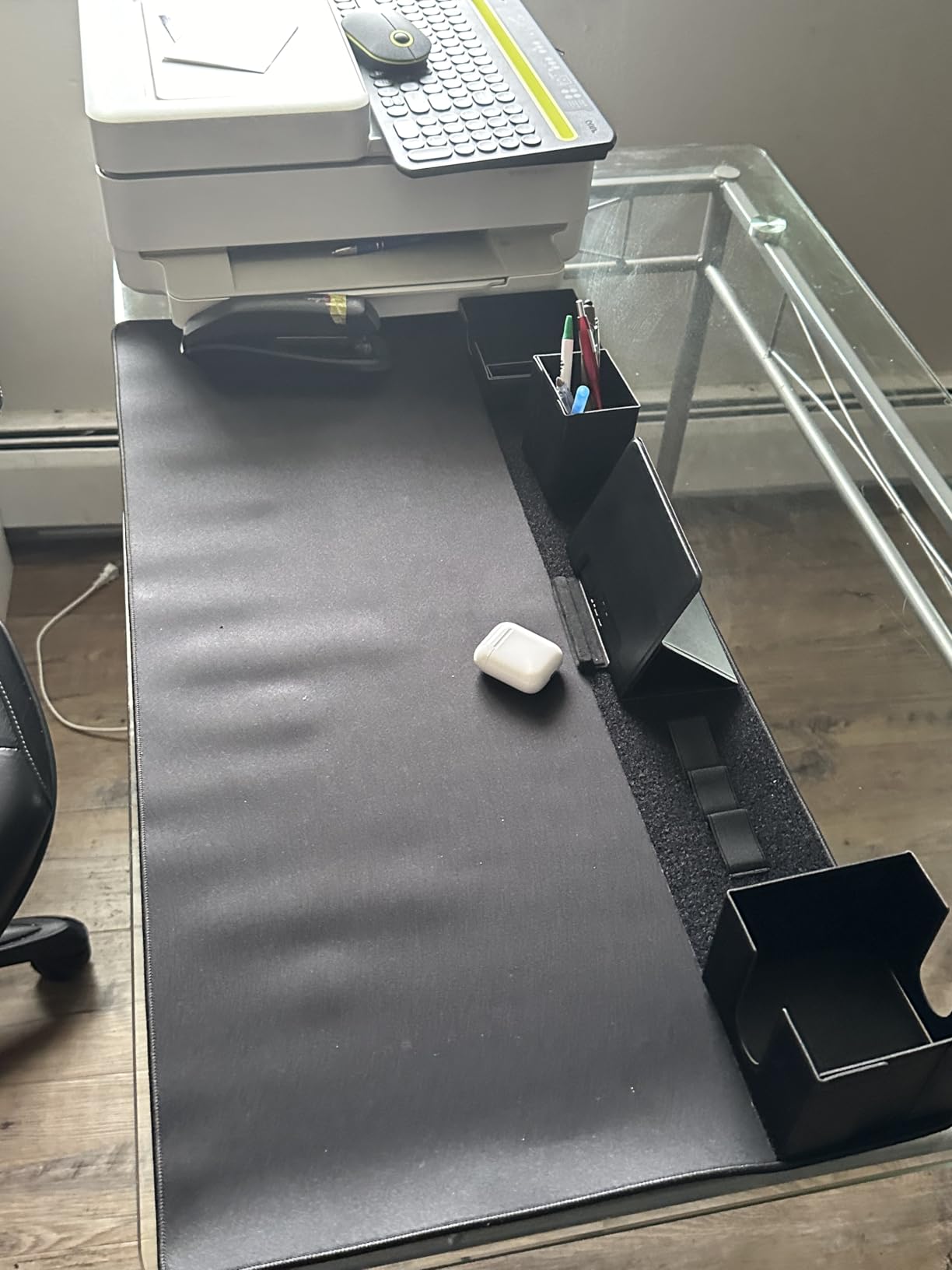 KDD RGB Mouse Pad with Wireless Charging - Desk Mat with Phone Holder and 15W Fast Charger customer photo 2