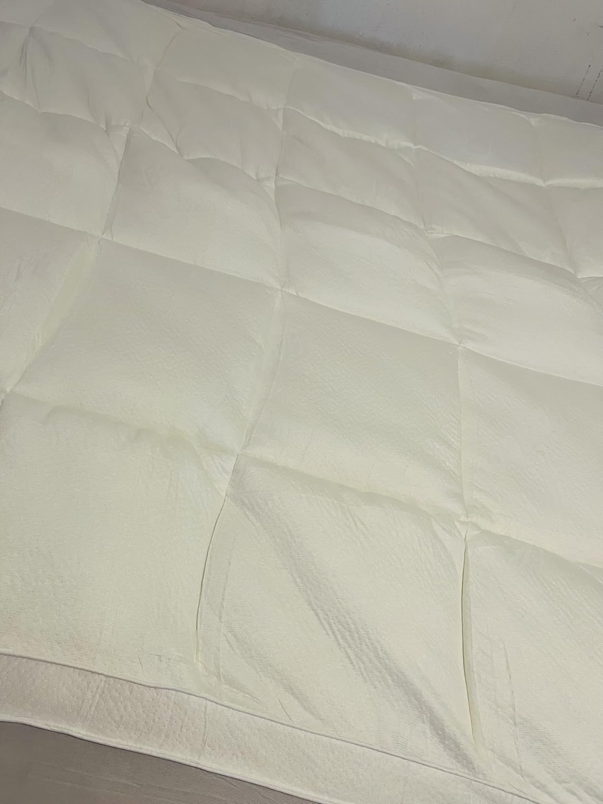 Extra-Thick 2 Inch Queen Size Mattress Topper - Ultra Plush & Soft Viscose Derived from Bamboo Mattress Pad, Naturally Cooling & Perfect for Full Body Support, Snow White customer photo 1