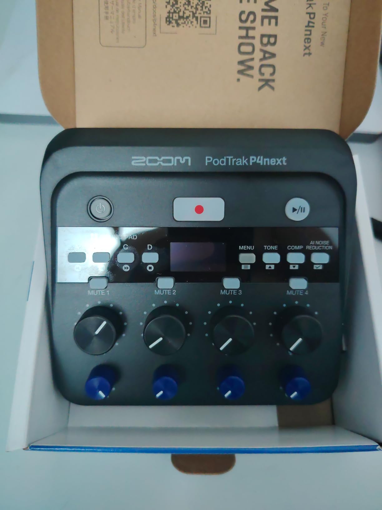 Zoom PodTrak P4next Podcast Recorder, 4 Mic Inputs, 4 Headphone Outputs, Battery Powered, AI Noise Reduction, Sound Pads, Phone Input, USB Audio Interface customer photo 1