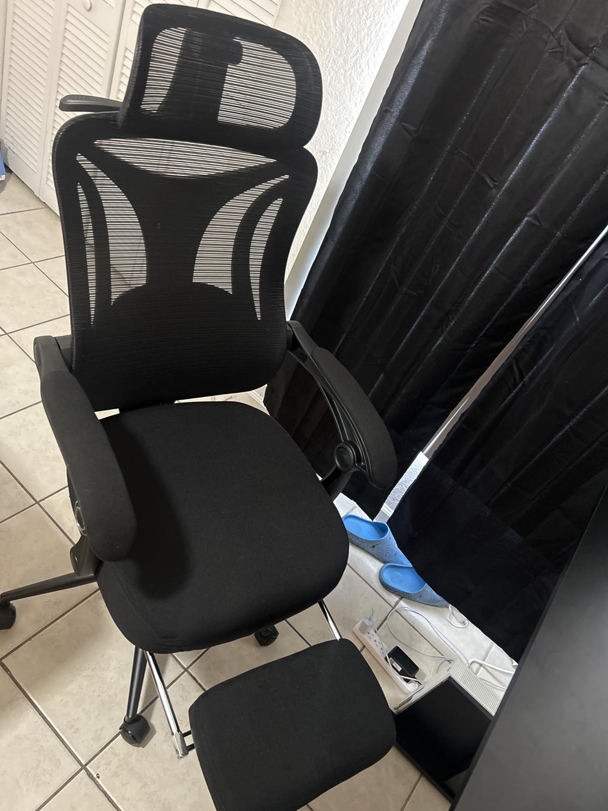 Ergonomic Office Chair with Footrest - Adjustable Lumbar Support & Headrest, 90-160° Reclining Mesh Back Computer Chair - Home Office/Gaming, 350lbs Capacity customer photo 1