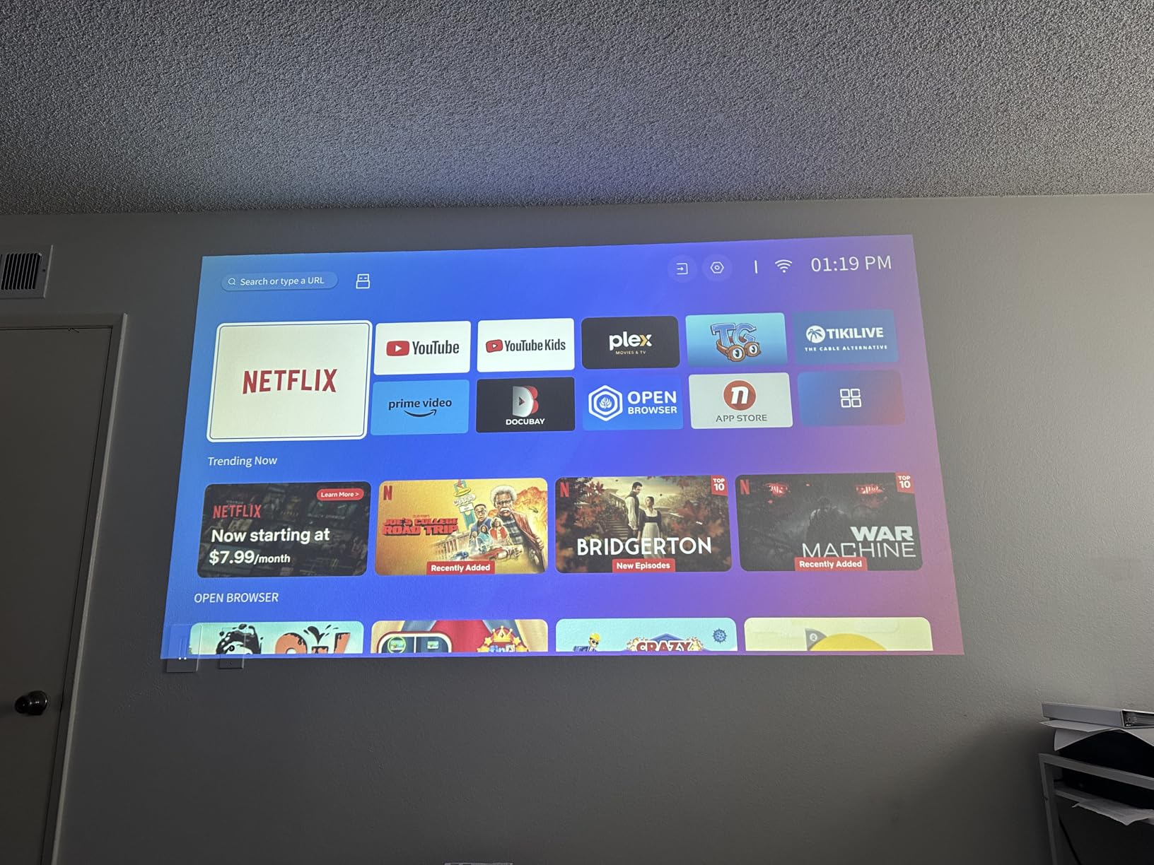 Alvar Smart Projector, 2500 ANSI, 4K Supported, Built in Netflix App, Dolby Audio & 50W Speakers, Auto Focus, WiFi 6, Bluetooth 5.3 customer photo 1
