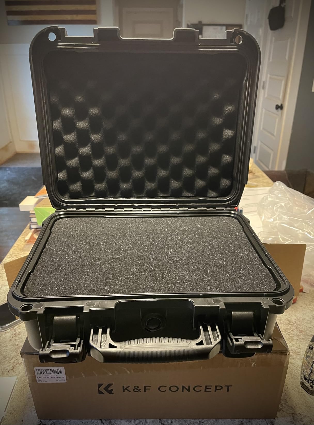 K&F CONCEPT Waterproof Hard Case, Portable Protective Camera Case, Customizable Foam Case - 13.5x11.4x5.3inch customer photo 2