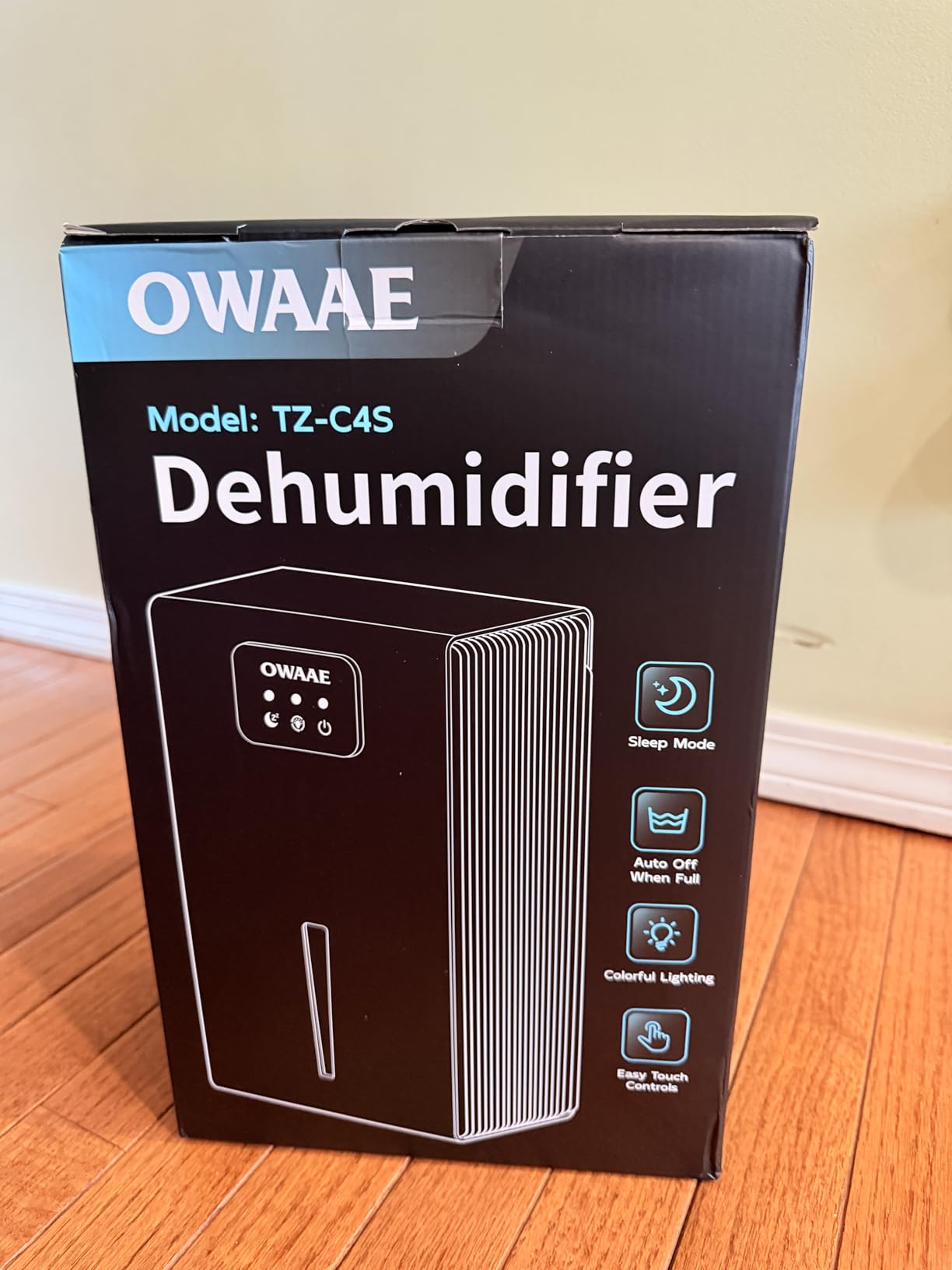 Dehumidifier, 1000 sq.ft Quiet Dehumidifiers for Home Bedroom Bathroom Basement with 95oz Water Tank, Sleep Mode, Auto Shut-Off 7 Colors LED Light, Black customer photo 2