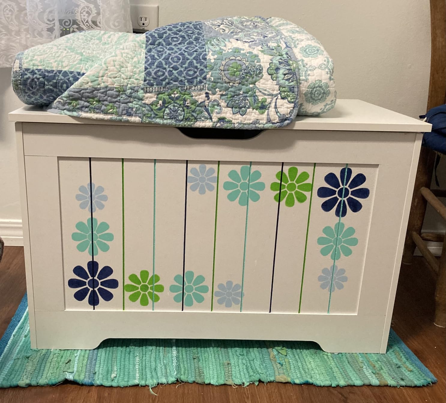 VASAGLE ELLAN Collection - Boho Storage Bench with Rattan Look, Storage Chest with Rounded Corners, Blanket Chest and Trunk with Seat for Bedroom Entryway, Natural Brown customer photo 2