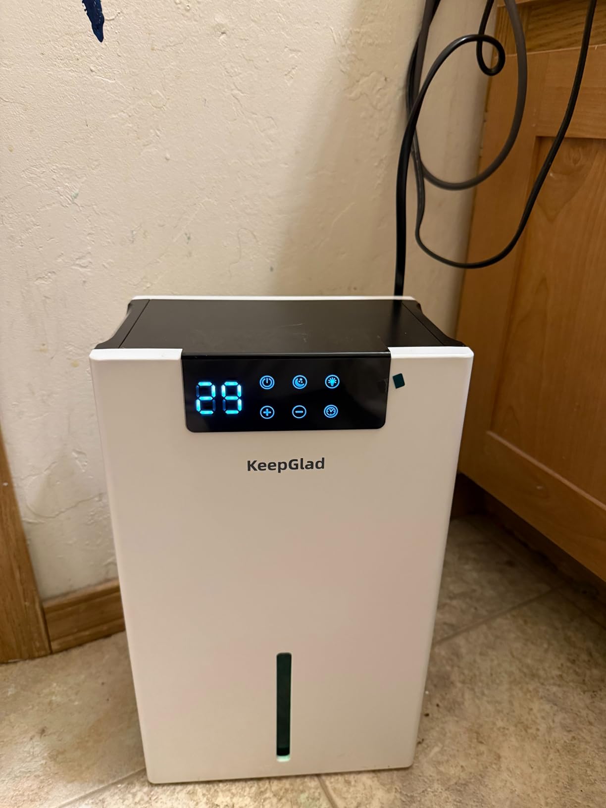KeepGlad Dehumidifier, 98OZ Dehumidifiers for Home(1000sq.ft), Humidity Display Dehumidifier for Basement Bathroom Bedroom, Auto Shut Off, Washable Filter, Drain Hose, Timer, 7 Ambient Lights, White customer photo 1