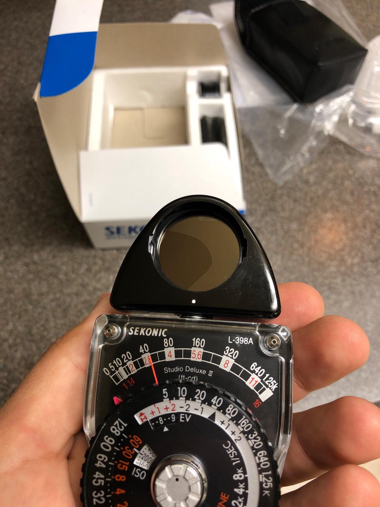 Sekonic L-398A Studio Deluxe III Analog Light Meter, Battery-Free Incident & Reflected Ambient Meter for Photography & Cinematography customer photo 1