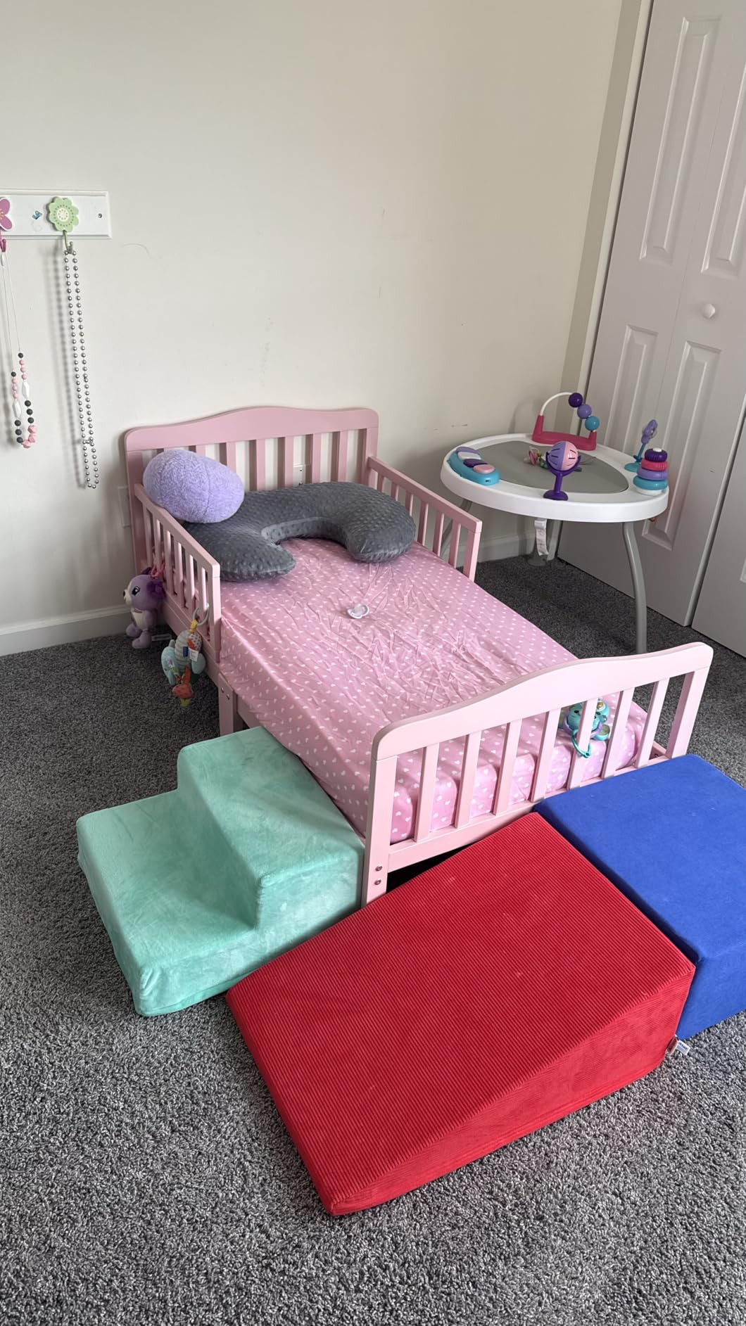 Dream On Me Classic Design Toddler Bed In White, Greenguard Gold And JPMA Certified, Low To Floor Design, Two Side Safety Rails, Non-Toxic Finishes, Wooden Nursery Furniture customer photo 2