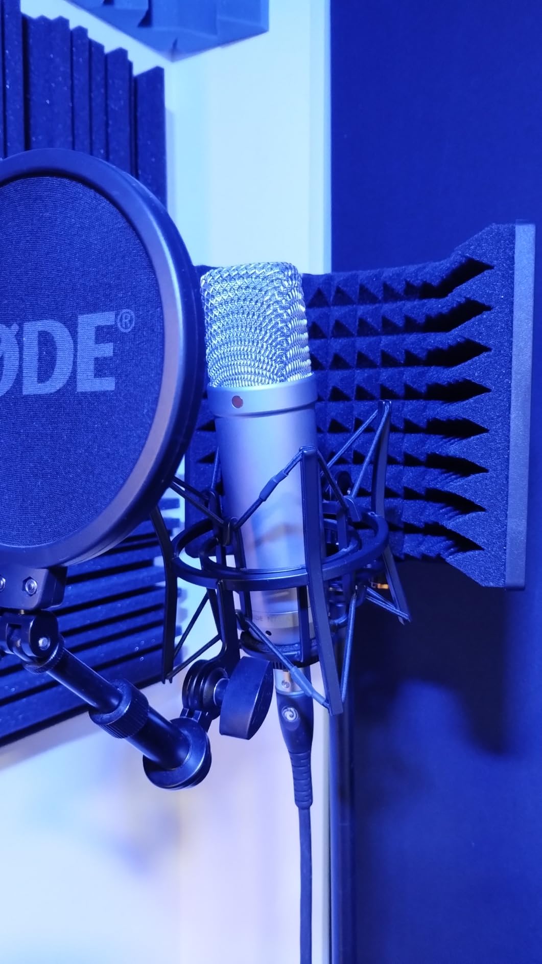 Rode NT1-A Large-Diaphragm Condenser Microphone customer photo 1