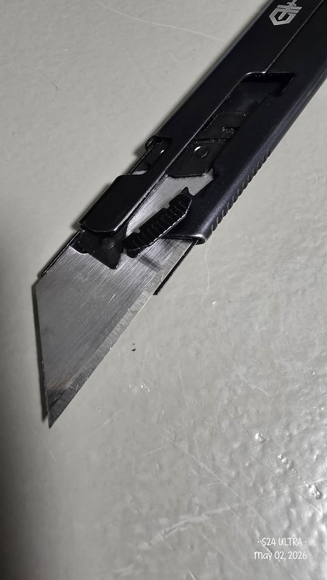 Gerber Gear EAB Lite Pocket Razor Knife with Money Clip - EDC Gear Folding Stainless Steel Utility Knife with Box Cutter Blade for Everyday Carry customer photo 2
