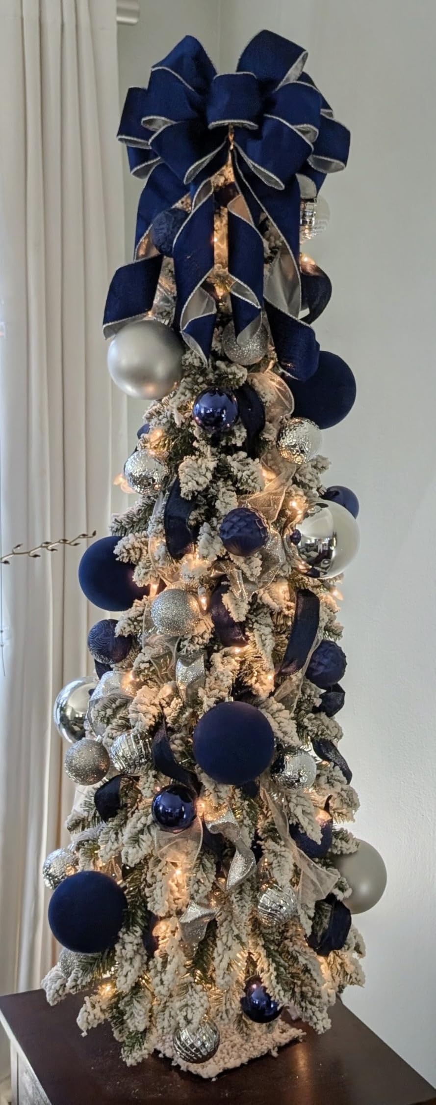 National Tree Company 3 ft Pre-Lit Flocked Downswept Forestree Mini Artificial Christmas Tree, 50 Clear Lights, 198 Tips customer photo 2
