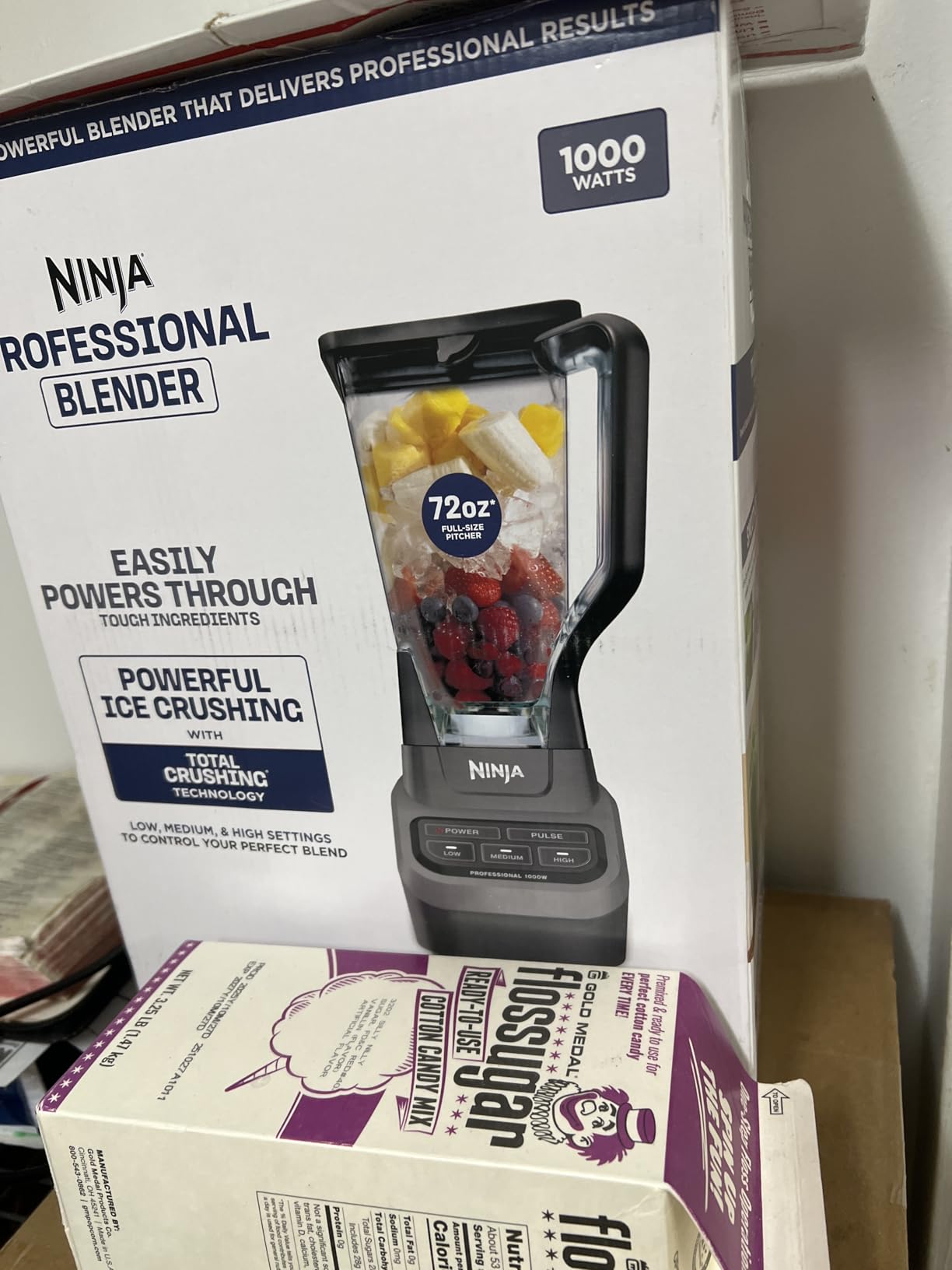 Ninja Professional Blender | 1000W Power, Total Crushing Technology, XL 72-oz. Pitcher | BL610 customer photo 2