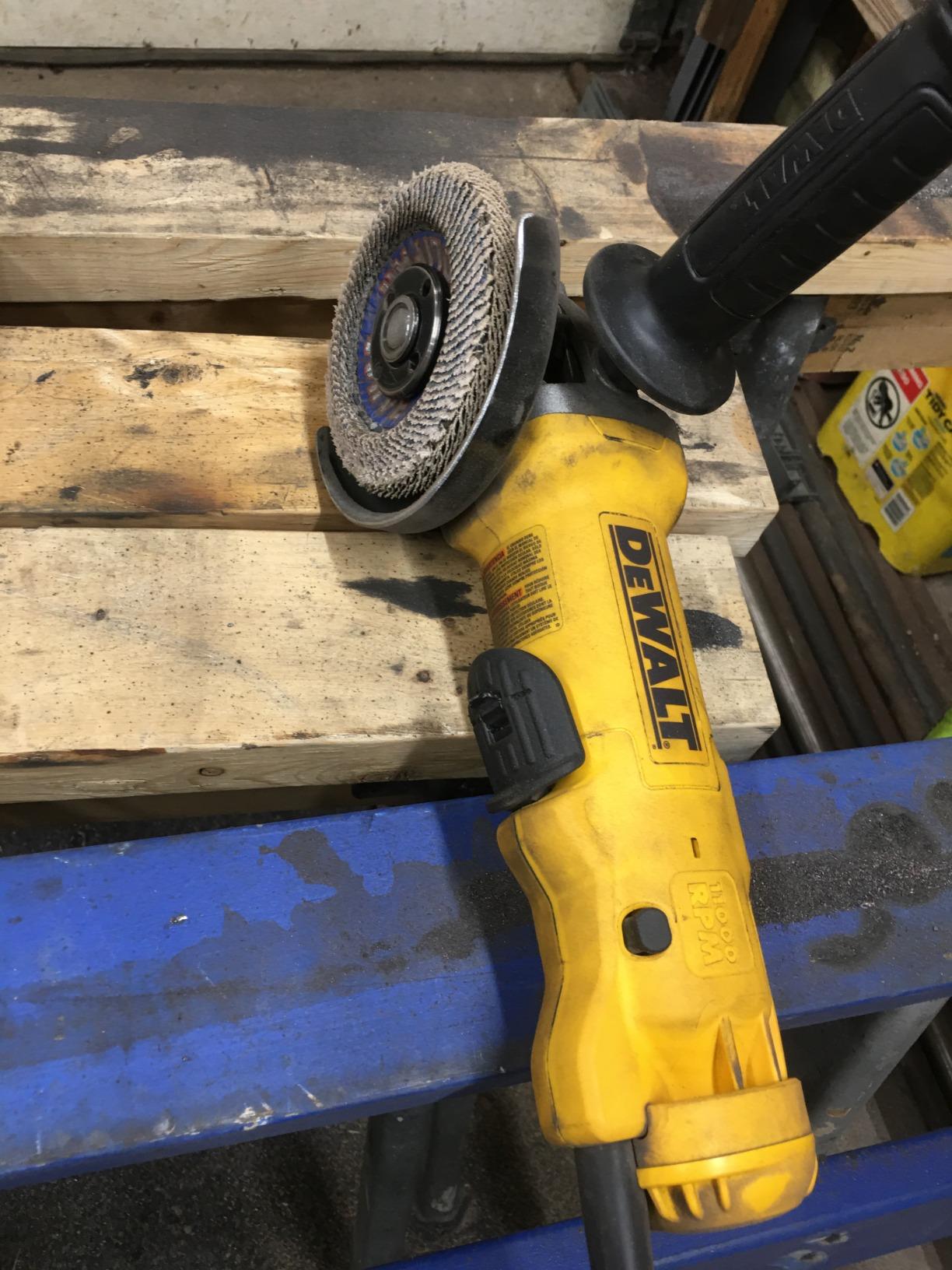 DEWALT Angle Grinder, 4.5 Inch, 11 Amp, 11,000 rpm, With Paddle Switch, Ergonomic Compact Design Grinder Tool (DWE402) customer photo 1