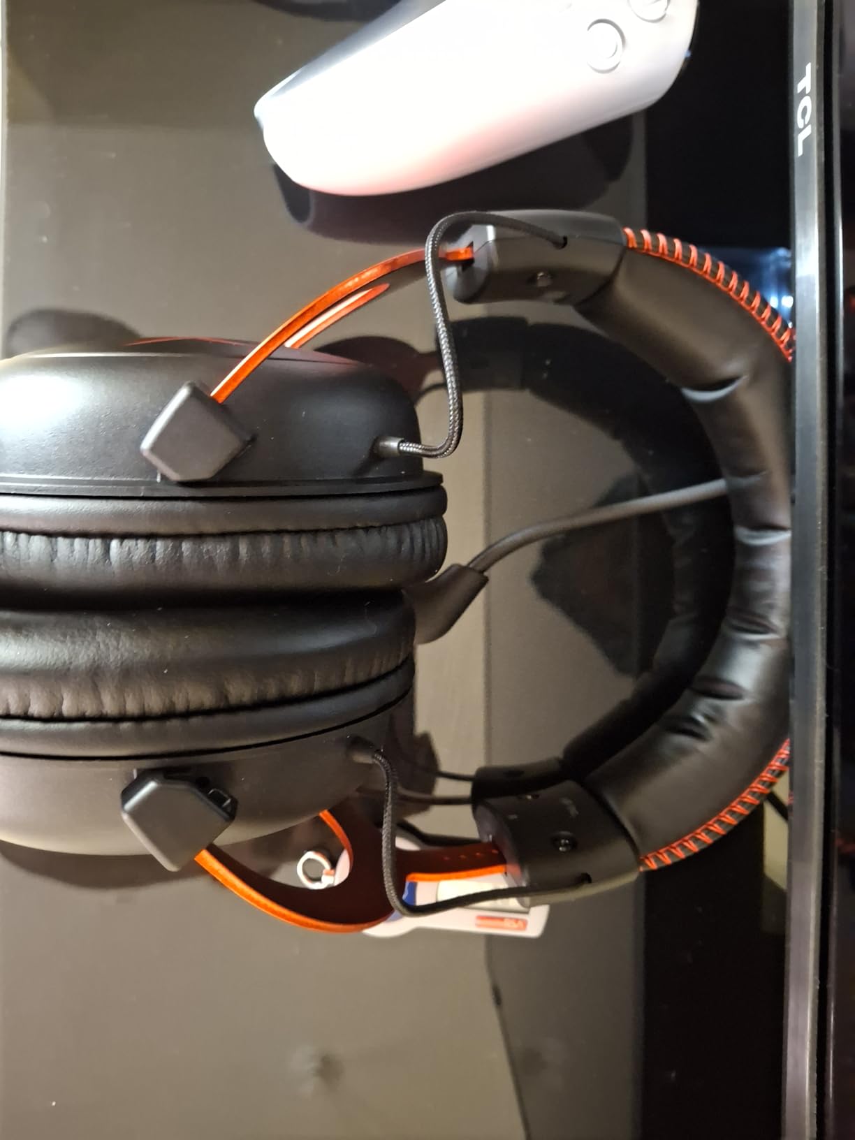 HyperX Cloud II Gaming Headset - 7.1 Surround Sound - Memory Foam Ear Pads - Durable Aluminum Frame - Multi Platform Headset - Works with PC, PS4, Xbox One - Red customer photo 1