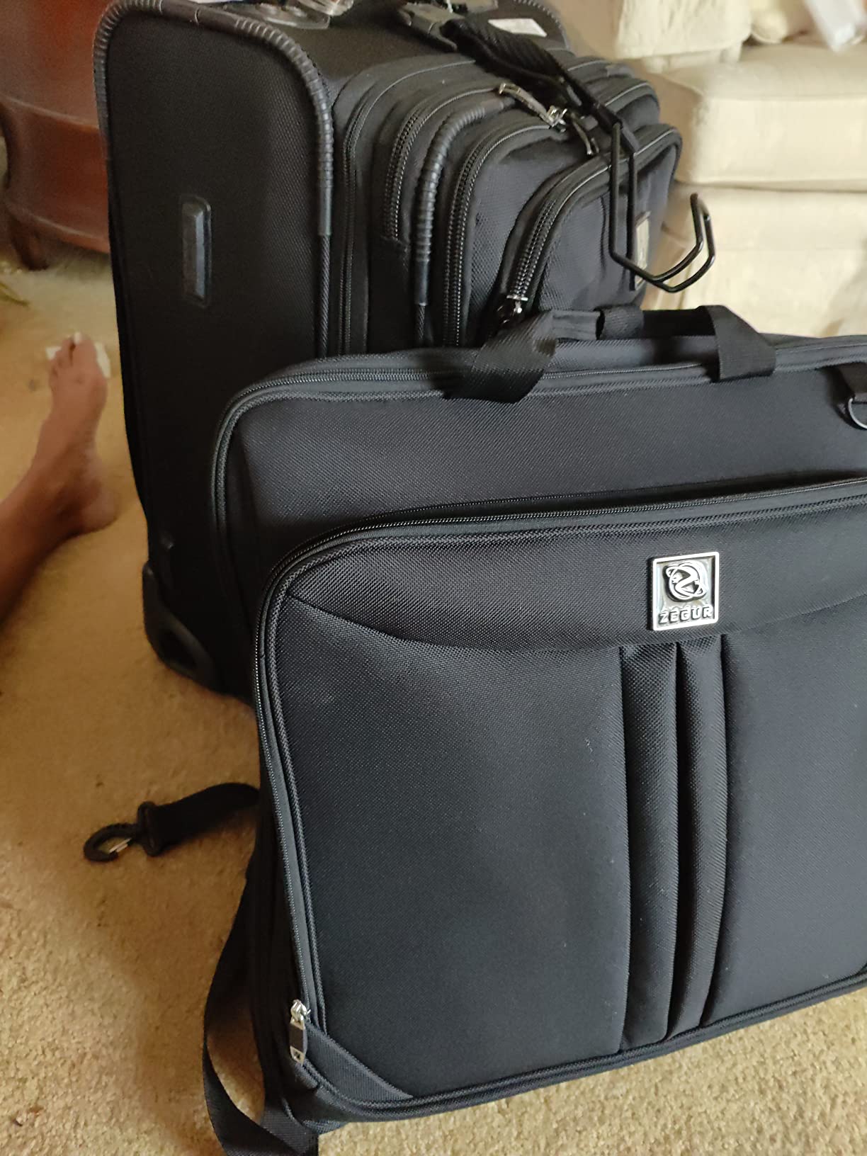 Premium Suit Garment Bag Carry On - Hangs 4 Suits - Travel & Business with Shoulder Strap and Laptop Compartment customer photo 1