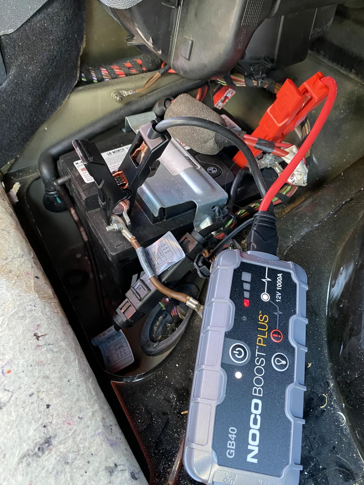 NOCO Boost GB40: 1000A UltraSafe Jump Starter - 12V Lithium Battery Booster Pack, Portable Jump Box, Power Bank & Jumper Cables - for 6.0L Gas and 3.0L Diesel Engines customer photo 2