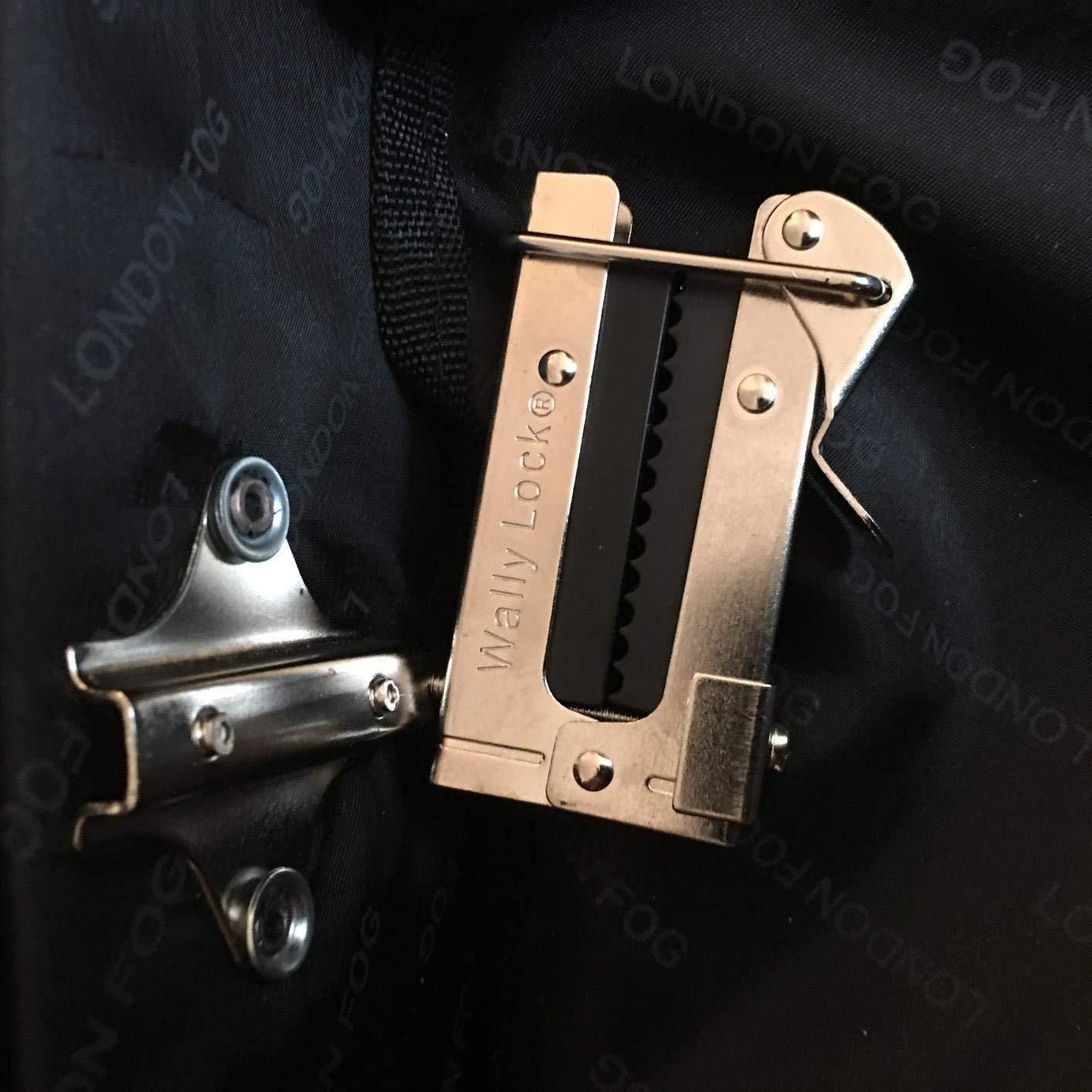 LONDON FOG Buckingham 44 Wheeled Garment Bag customer photo 1