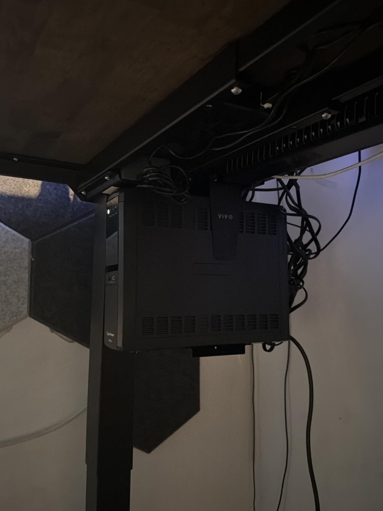 VIVO Adjustable Under Desk and Wall 3.5 to 7.8 inch Wide Office PC Mount, Computer Case CPU Machine Holder Stand with Swivel and Secure Locking, Holds 22 lbs, Black, MOUNT-PC01 customer photo 1
