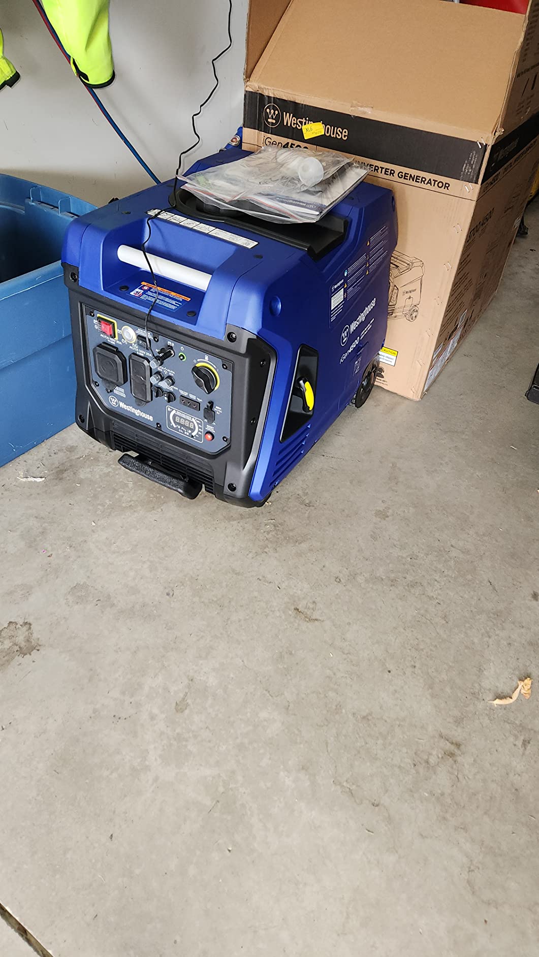 Westinghouse 5000 Peak Watt Super Quiet Portable Inverter Generator, Remote Electric Start with Auto Choke, Wheel & Handle Kit, RV Ready customer photo 1