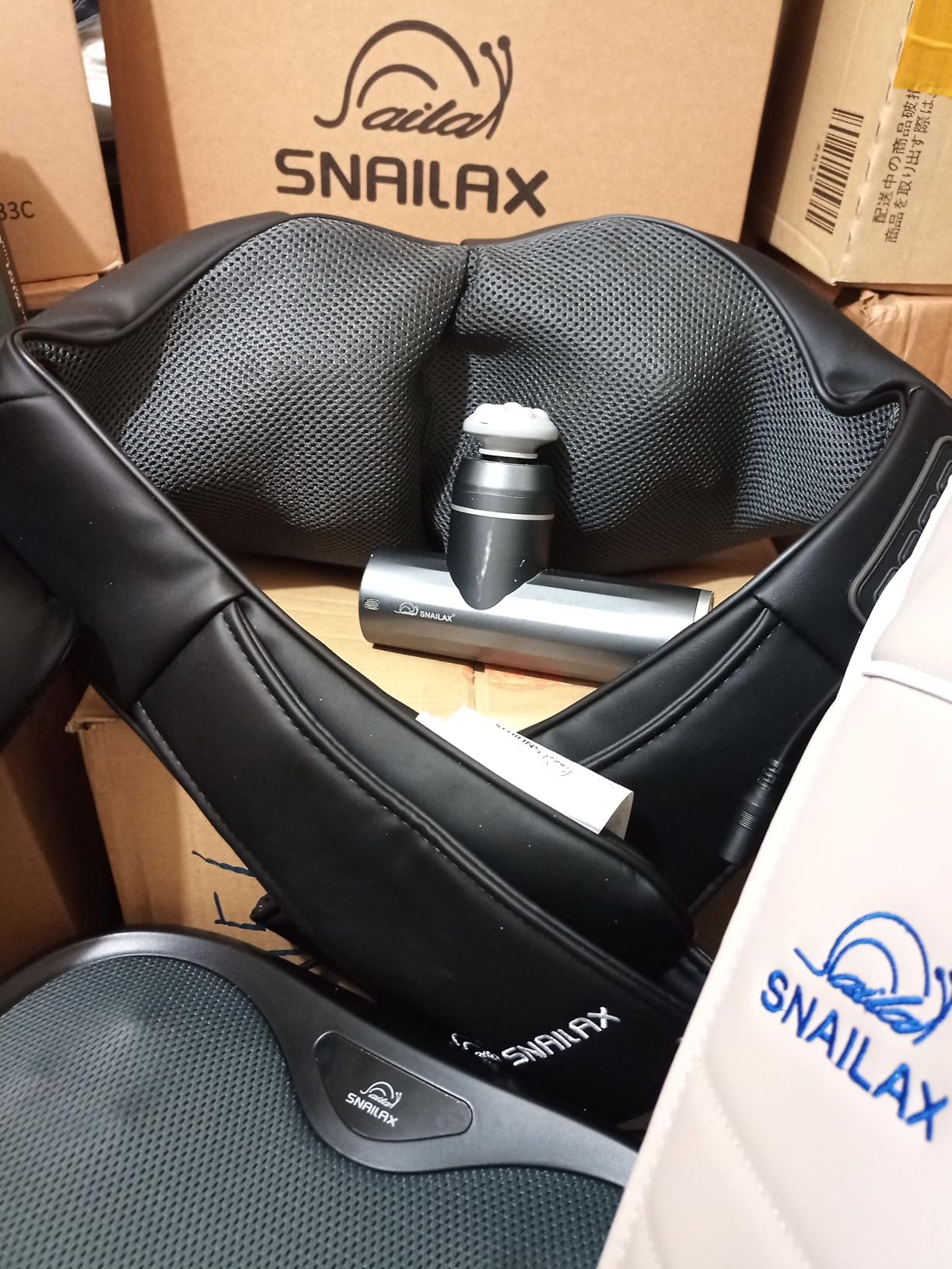 Snailax Shiatsu Neck and Shoulder Massager - Back Massager with Heat, Deep Kneading Electric Massage Pillow for Neck, Back, Shoulder,Foot,Body customer photo 1