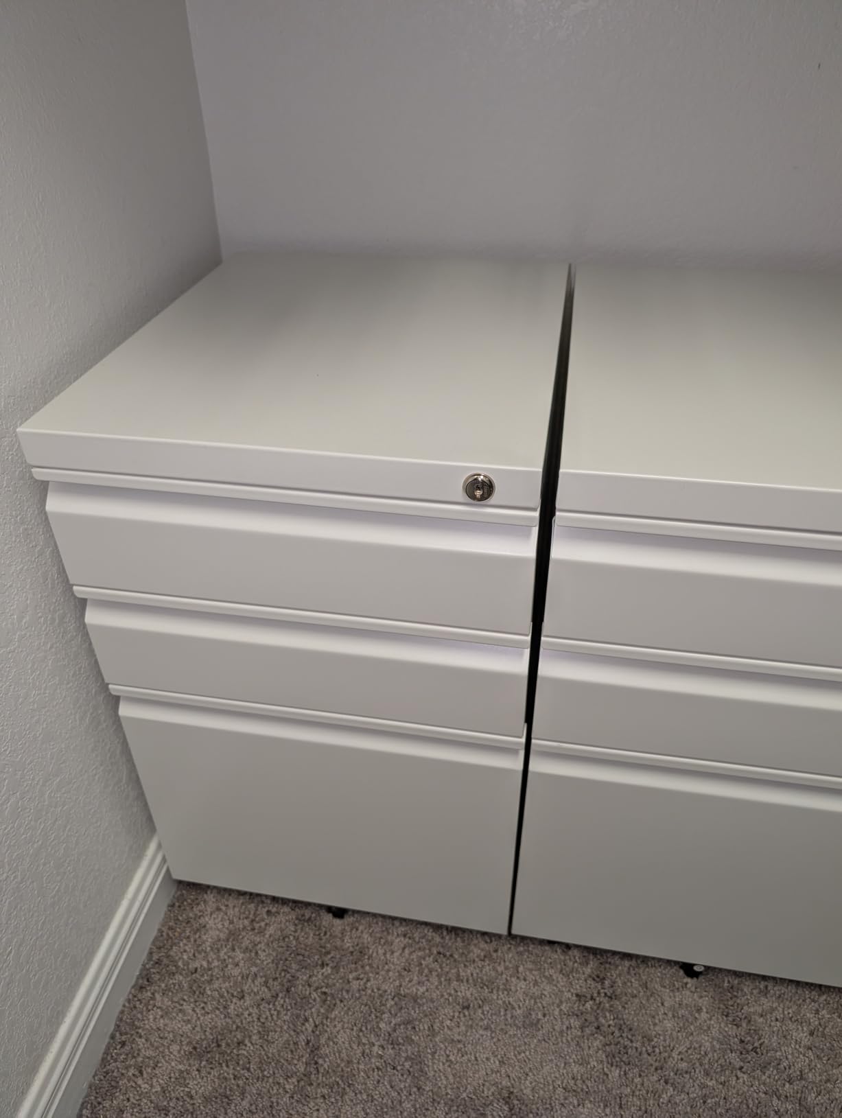 DEVAISE 3 Drawer Mobile File Cabinet with Lock, Under Desk Metal Filing Cabinet for Home Office/Legal/Letter/A4 File, Fully Assembled Except Wheels, White customer photo 2