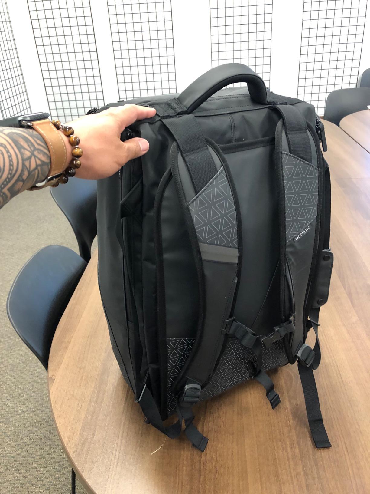NOMATIC 40L Travel Bag- Convertible Duffel/Backpack, Carry-on Size, Everyday Use Laptop Bag, TSA Compliant customer photo 1
