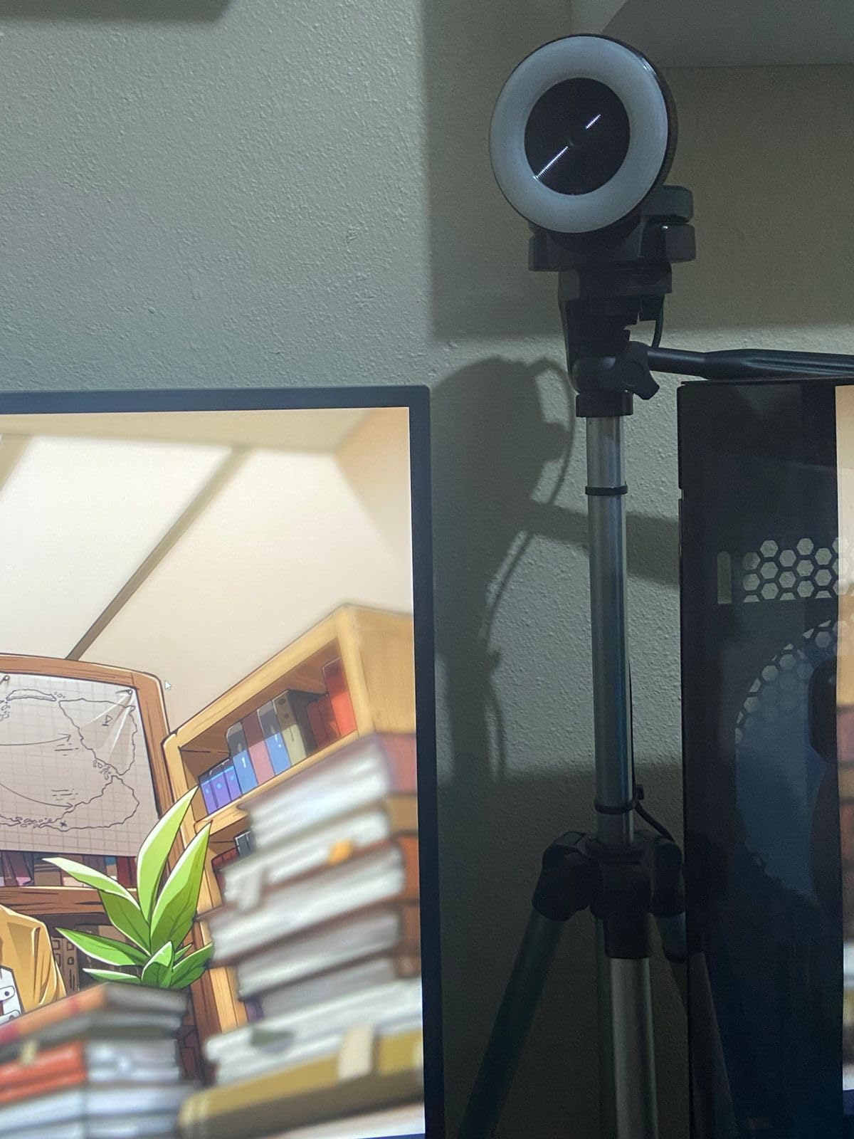 Razer Kiyo Streaming Webcam: 1080p 30 FPS / 720p 60 FPS - Ring Light w/Adjustable Brightness - Built-in Microphone - Advanced Autofocus customer photo 2