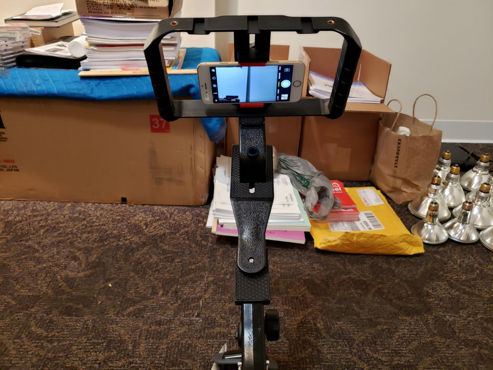 ULANZI U Rig Pro Smartphone Video Rig, Filmmaking Vlogging Case, Phone Video Stabilizer Grip Tripod Mount for Videomaker Film-Maker Video-grapher with Cold Shoe Mount for iPhone Samsung and More customer photo 2