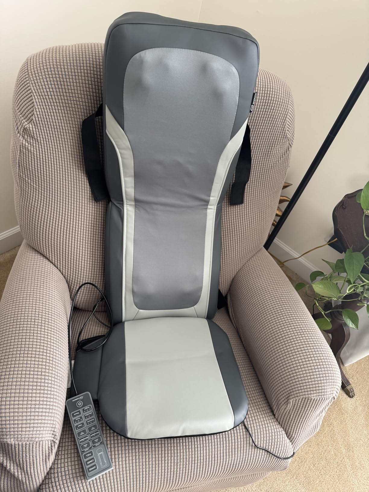 Snailax 2026 Upgraded Shiatsu Roller Back Massager with Heat Massage Chair Pad Kneading Back Massager for Pain Relief Deep Tissue Chair Massage Pad for Office Home Gift Fathers customer photo 1